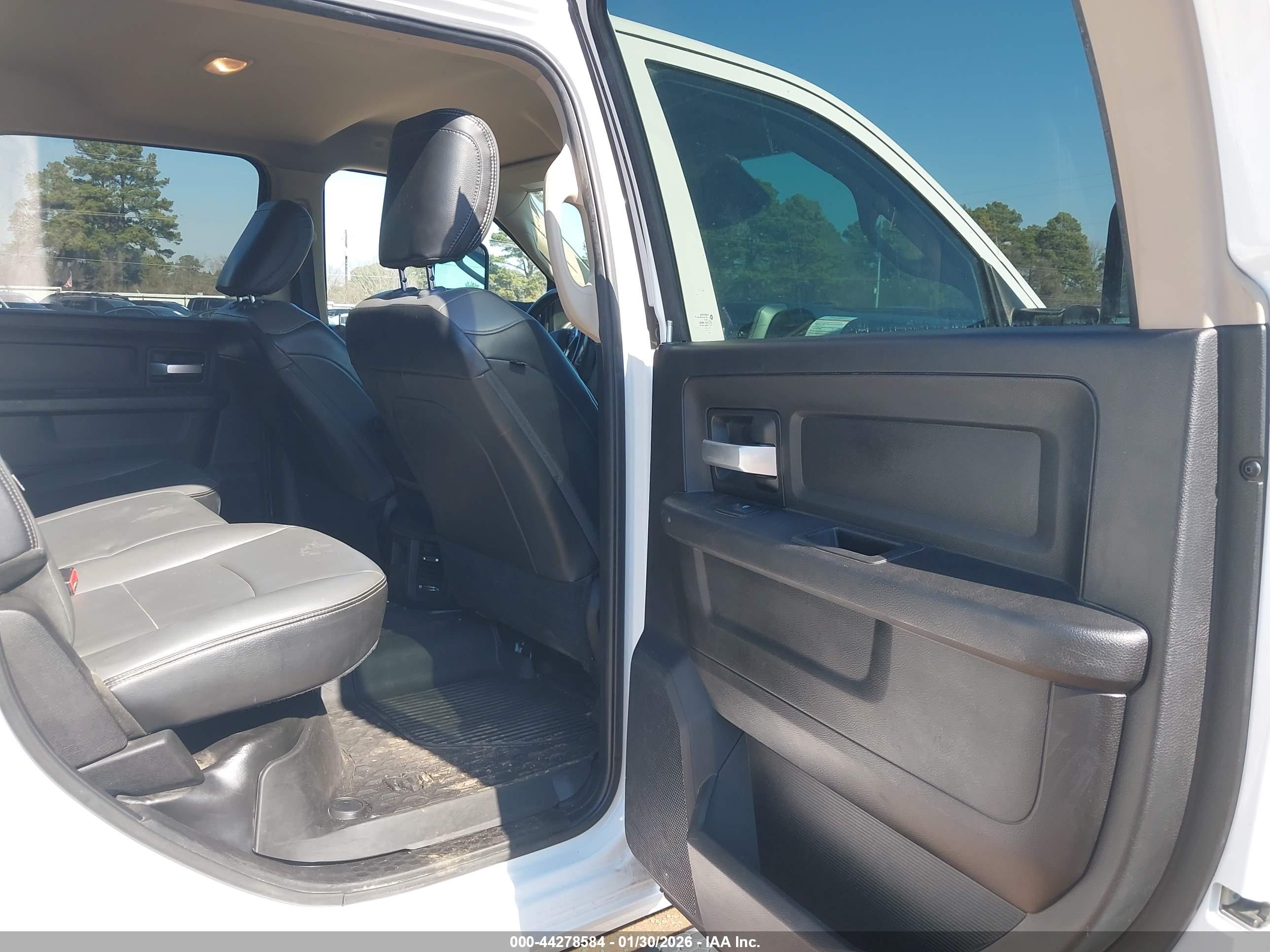 RAM 2500 image 8