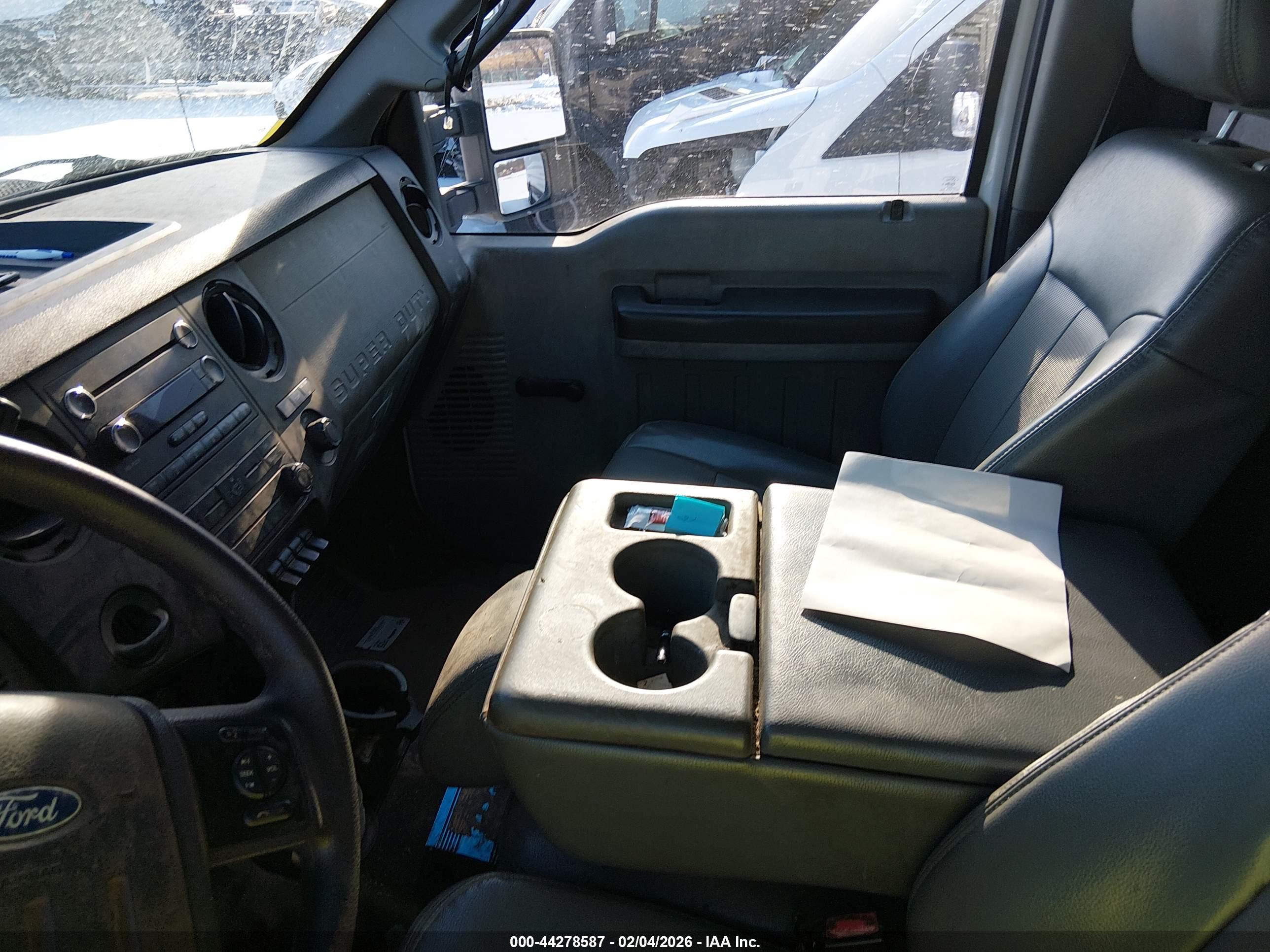 FORD F-450 image 7