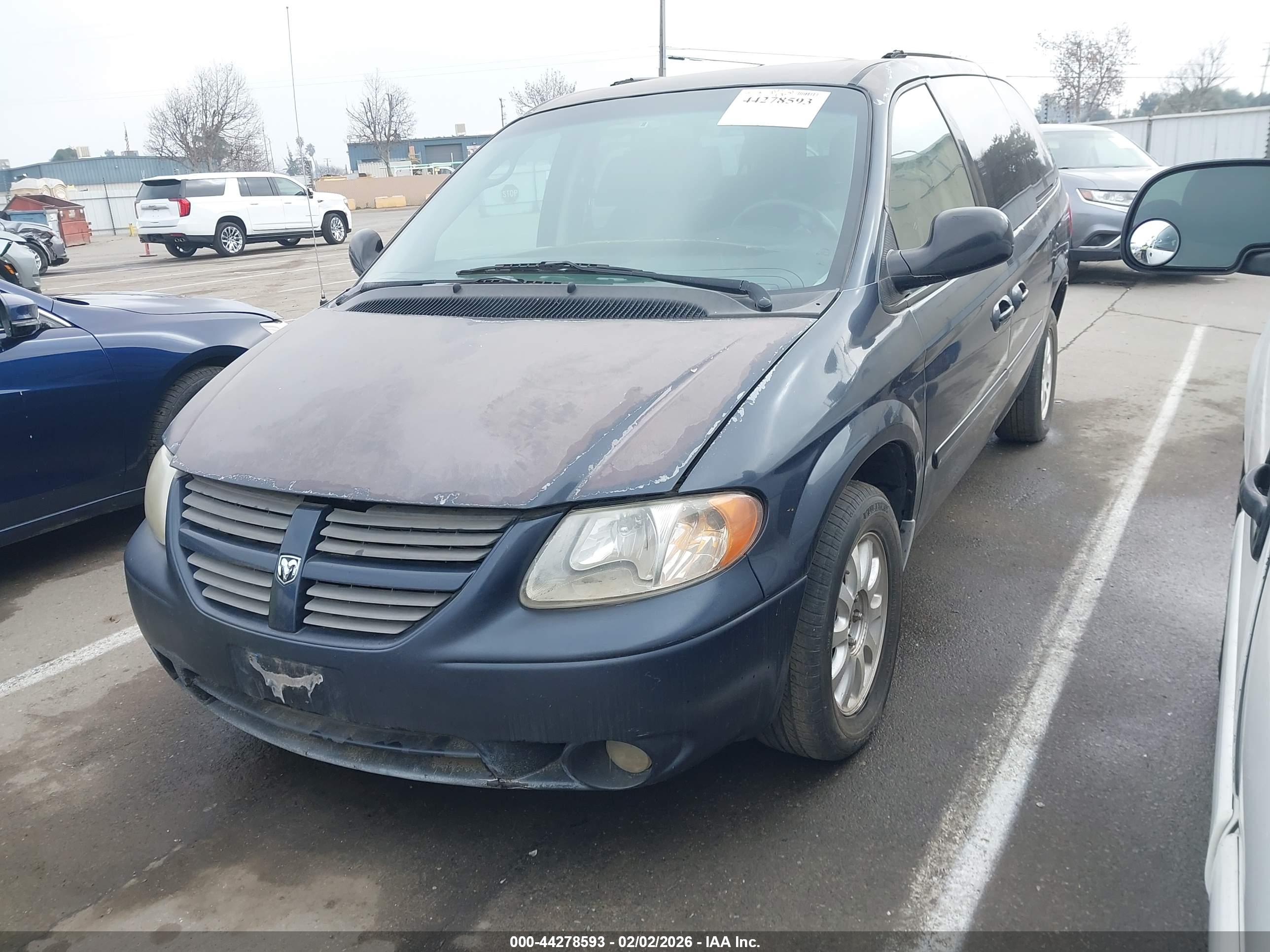 DODGE GRAND image 2