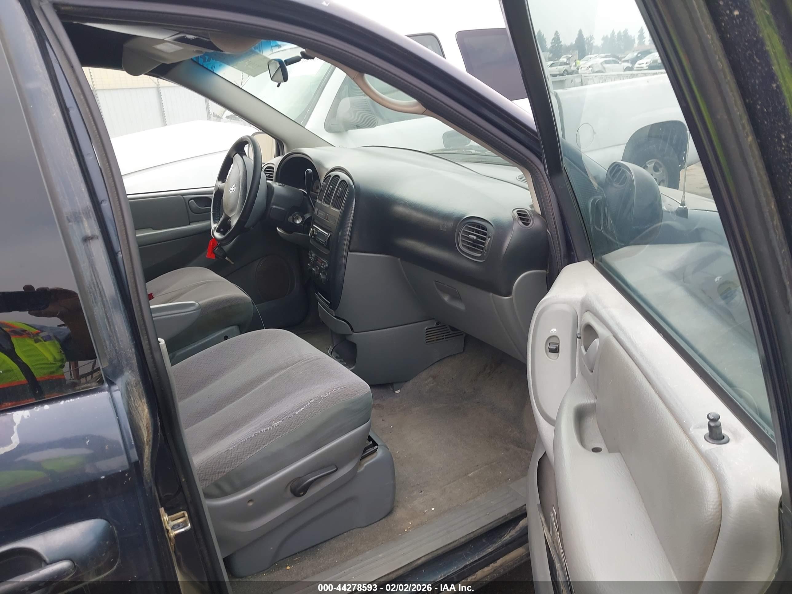 DODGE GRAND image 5