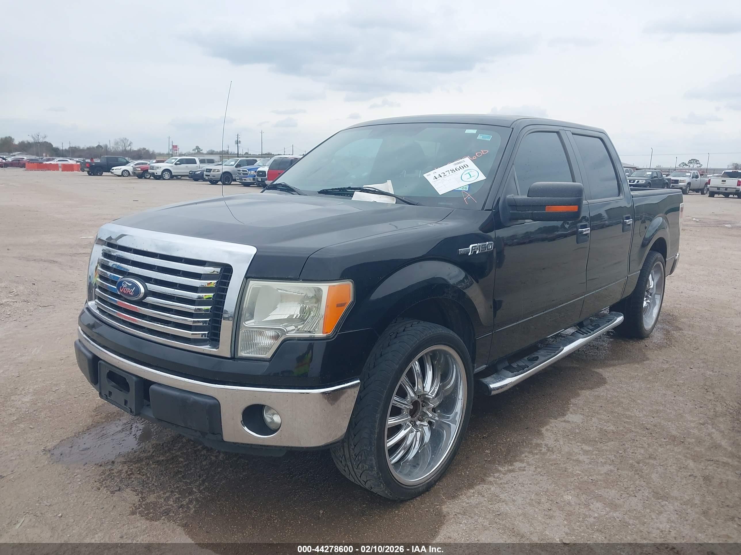 FORD F-150 image 2
