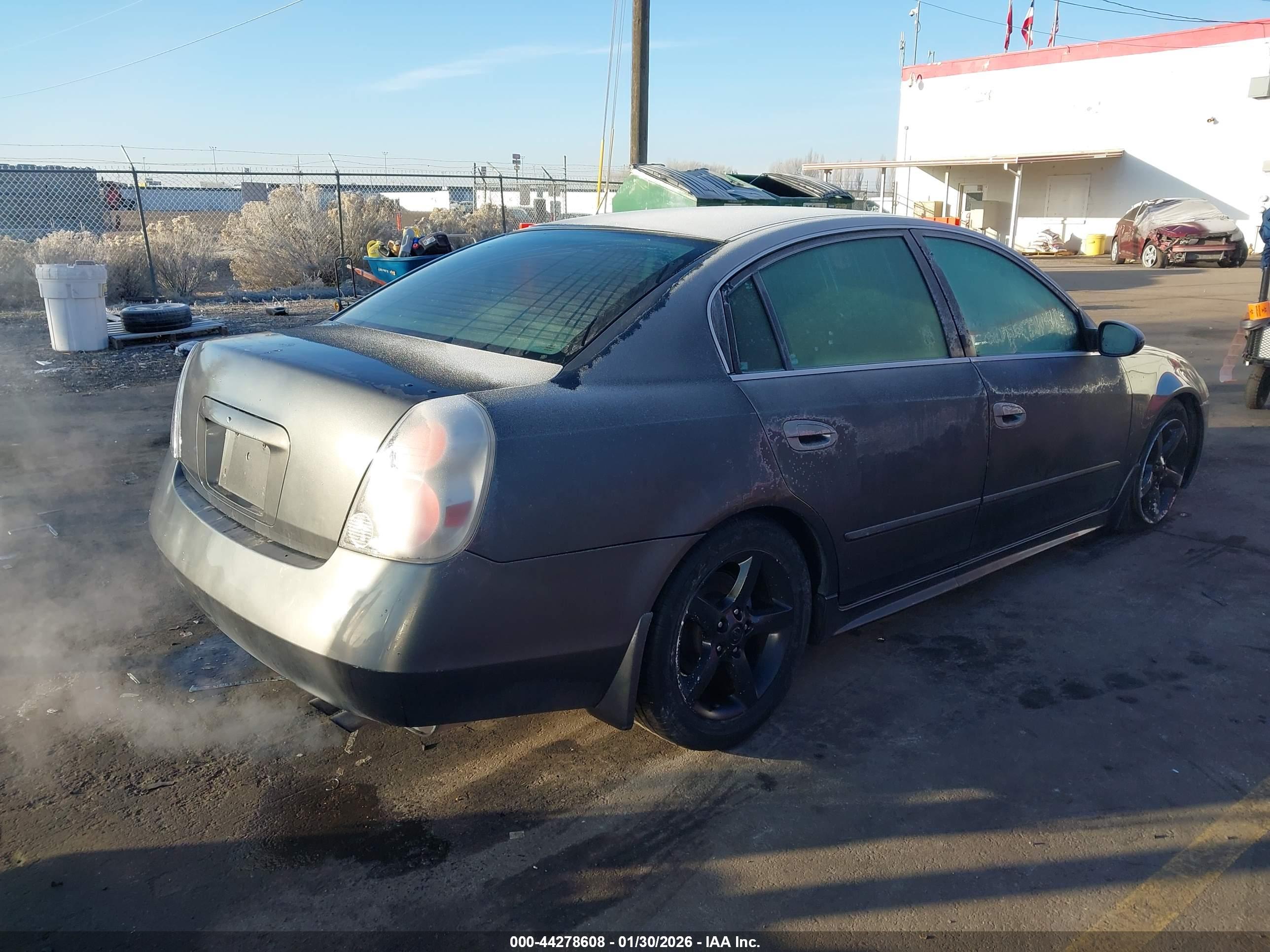 NISSAN ALTIMA image 4
