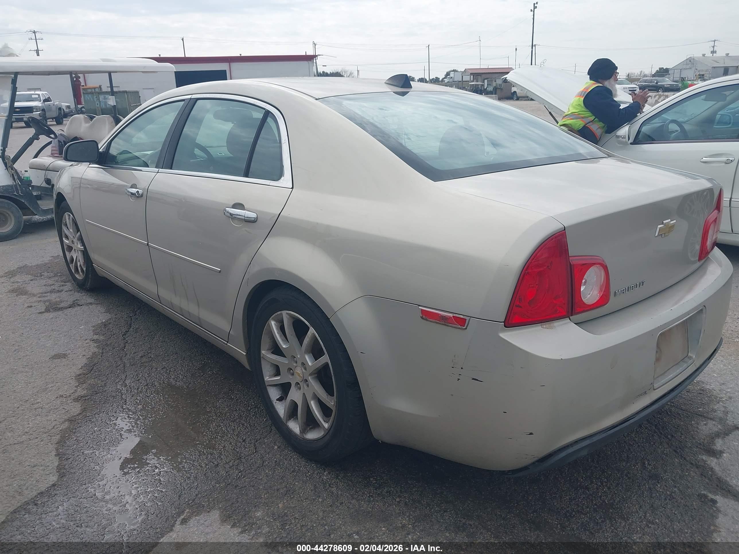 CHEVROLET MALIBU image 3