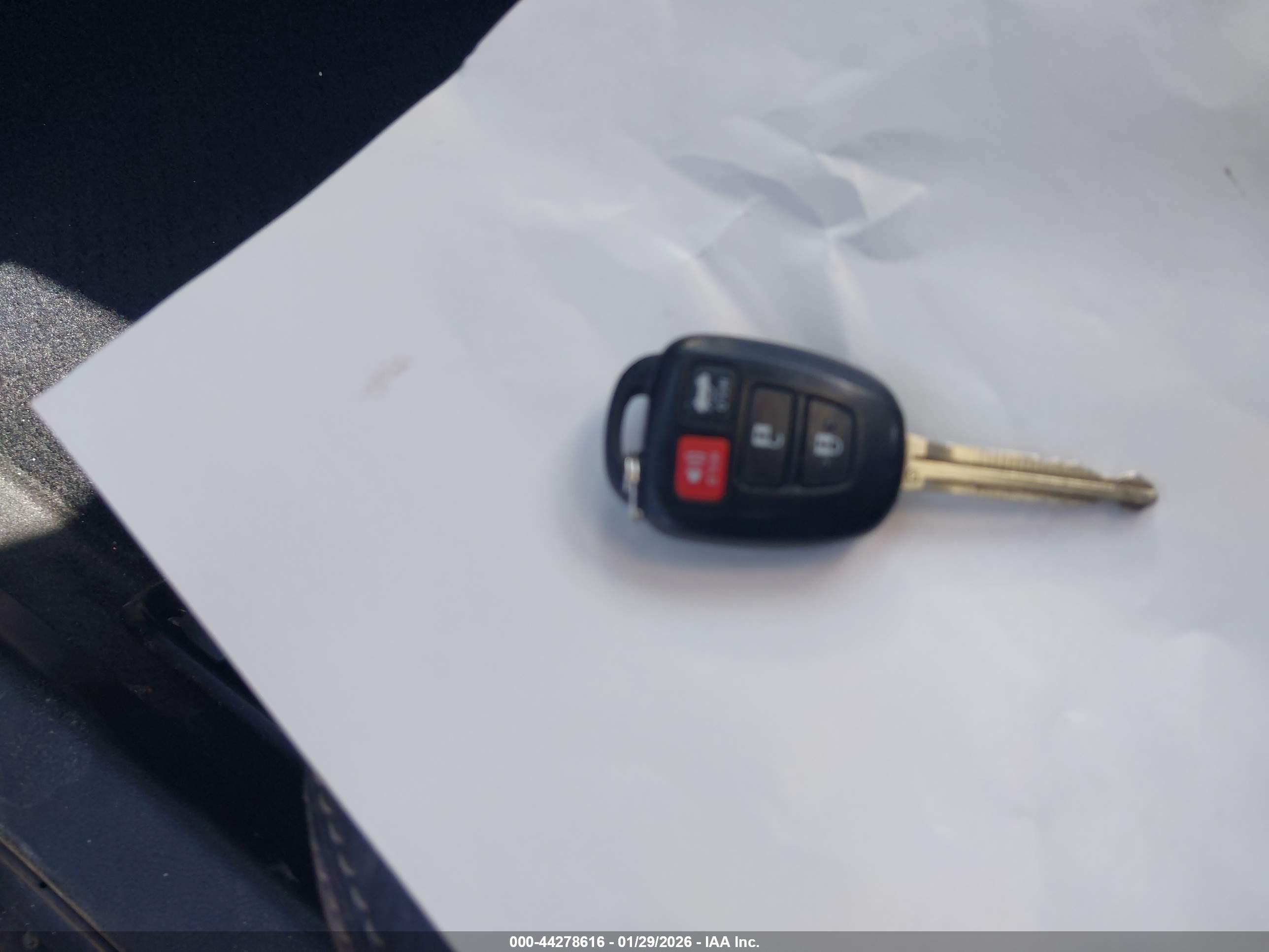 TOYOTA CAMRY image 11