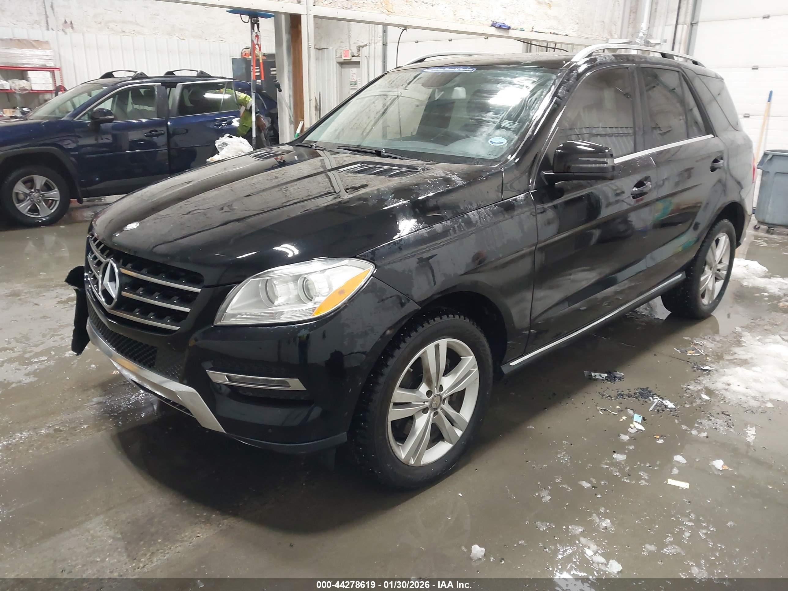 MERCEDES-BENZ ML image 2