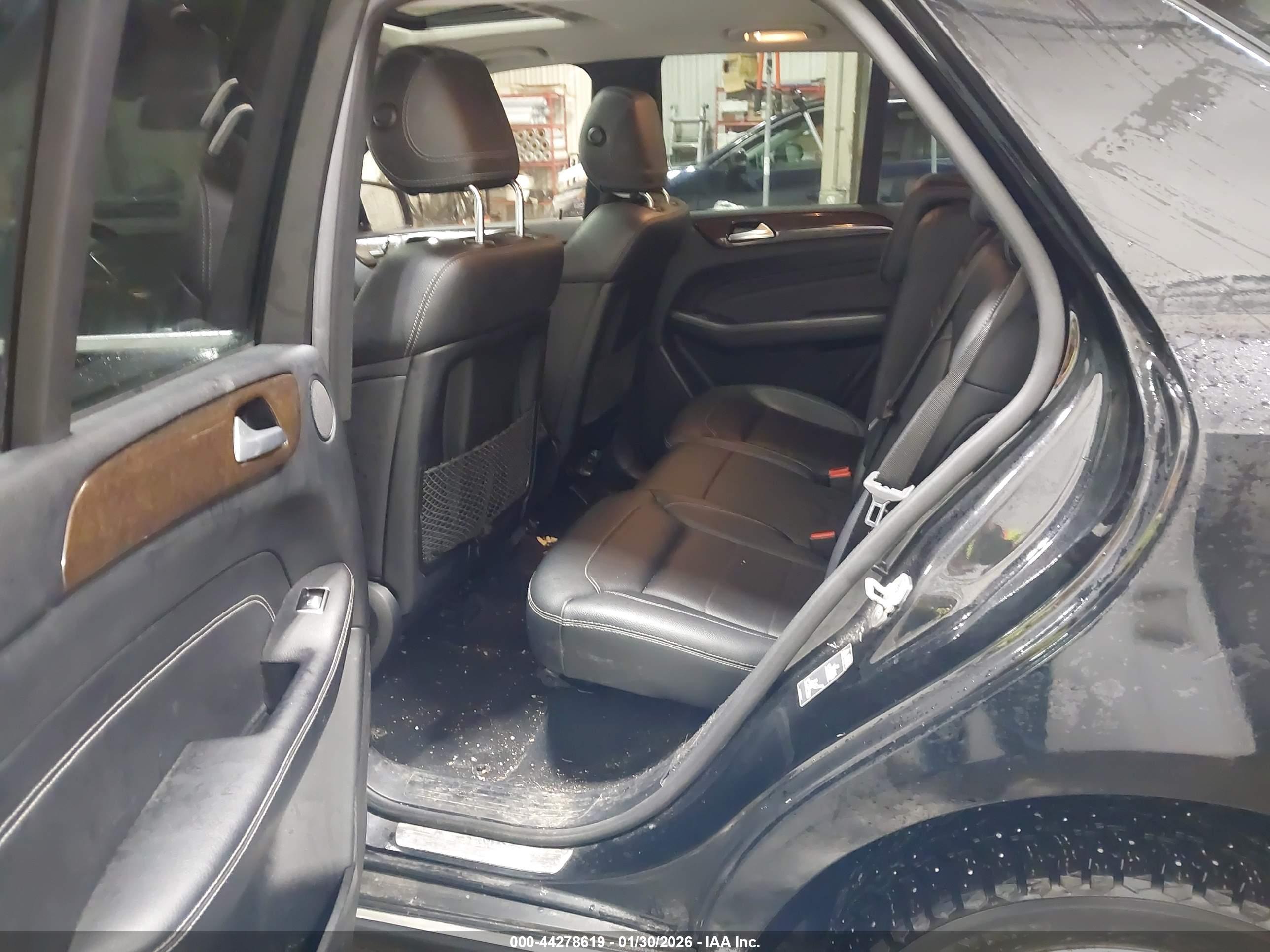MERCEDES-BENZ ML image 8
