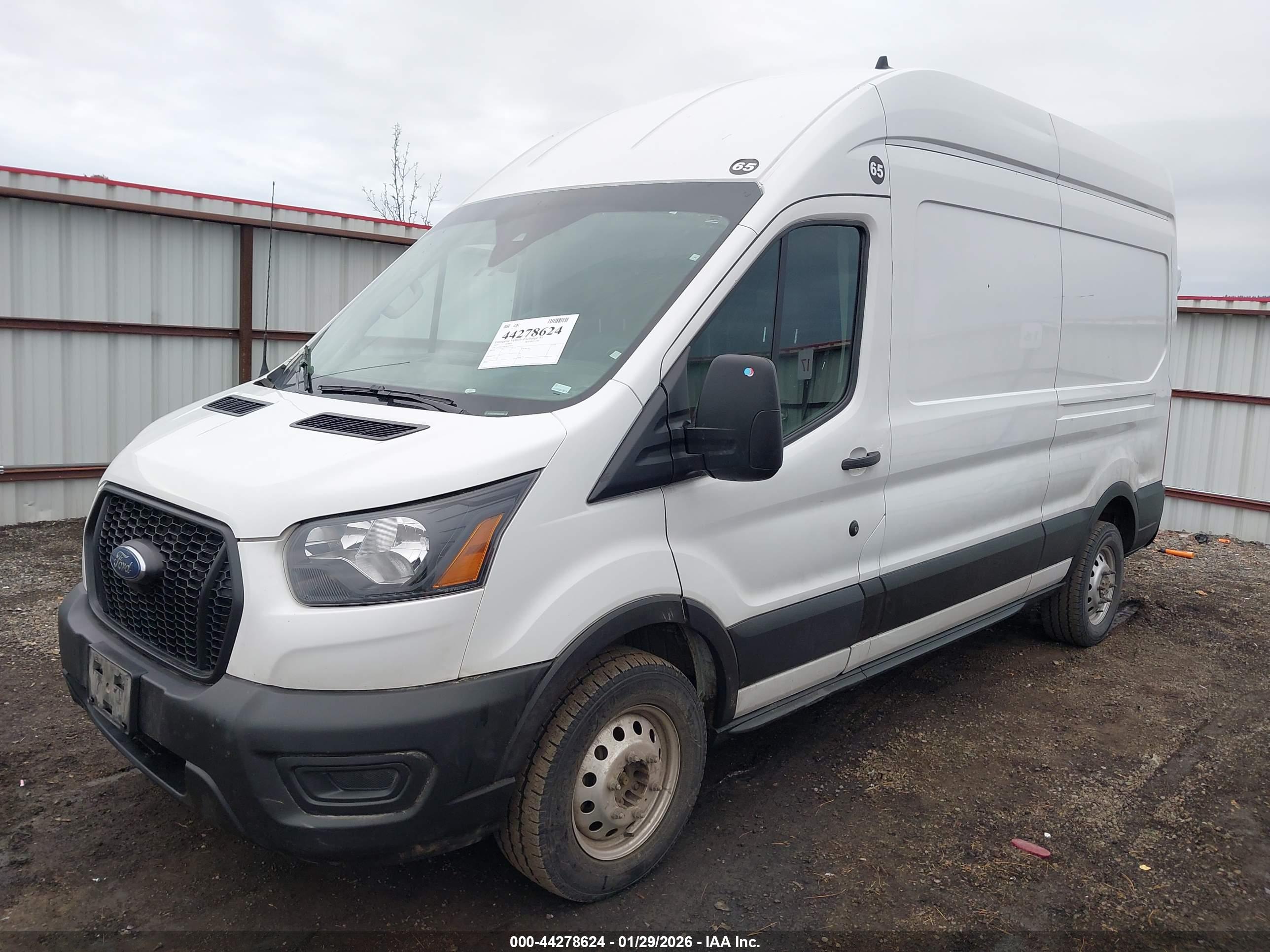 FORD TRANSIT-250 image 2