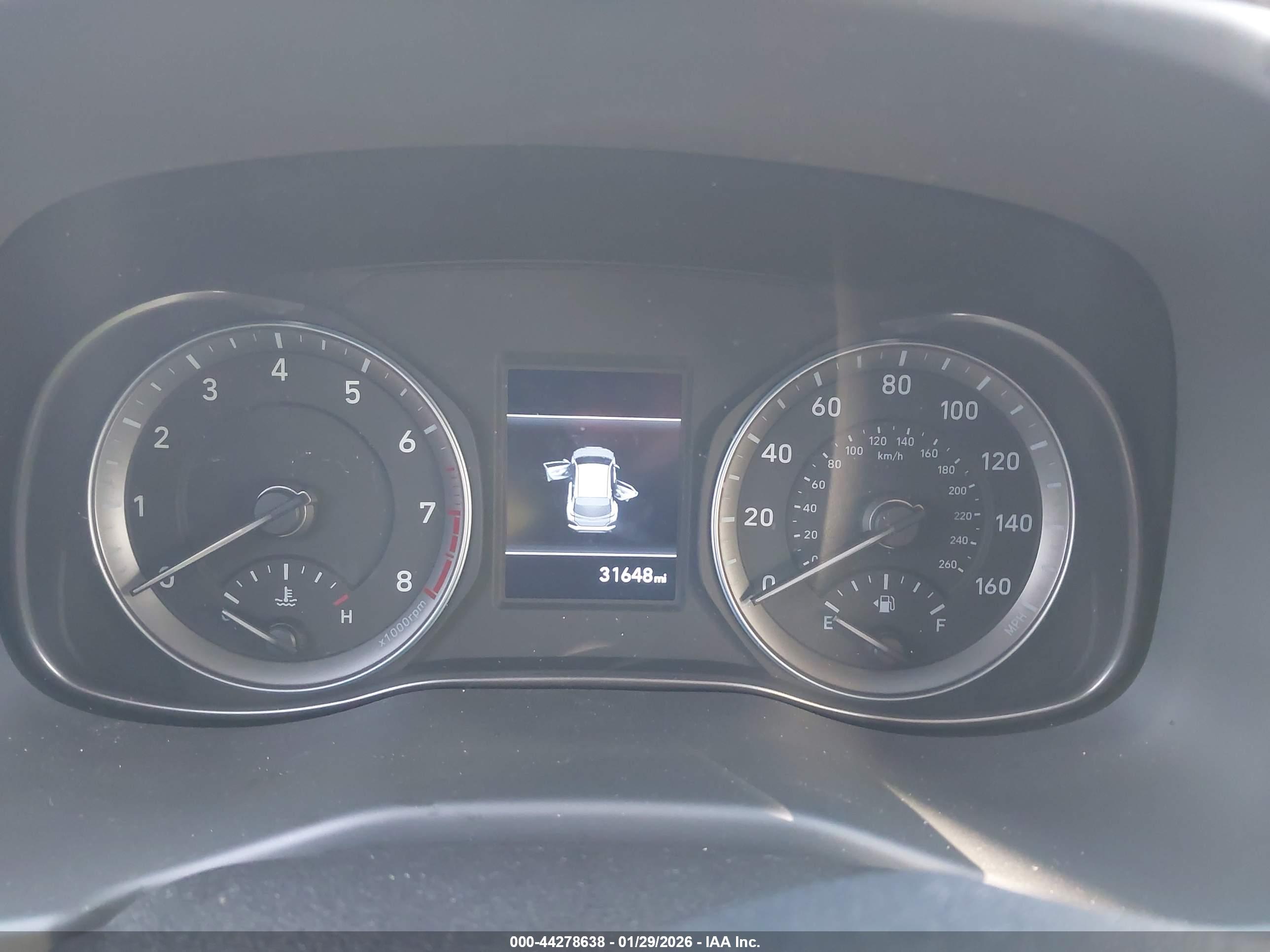 HYUNDAI KONA image 7