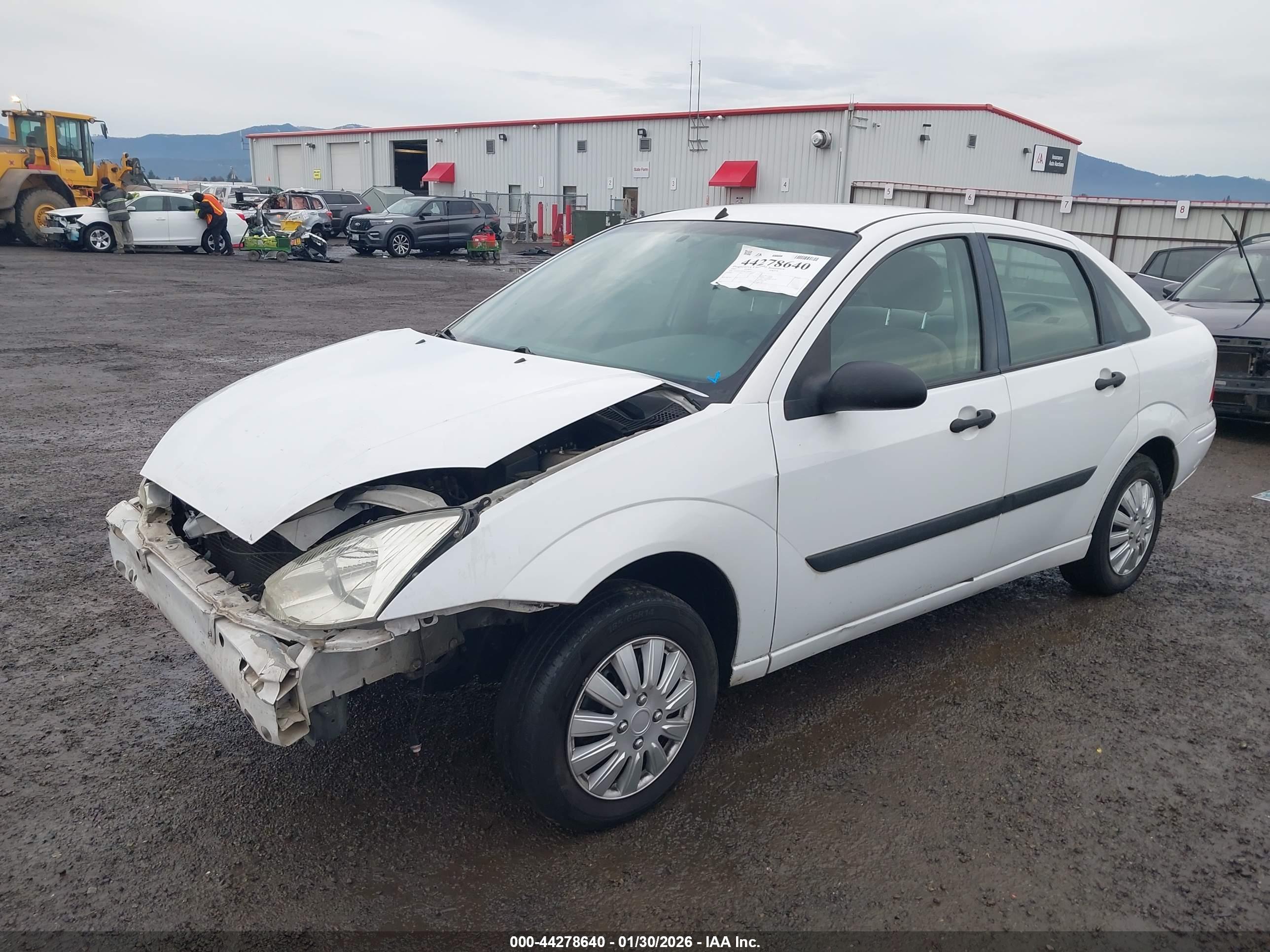 FORD FOCUS image 2