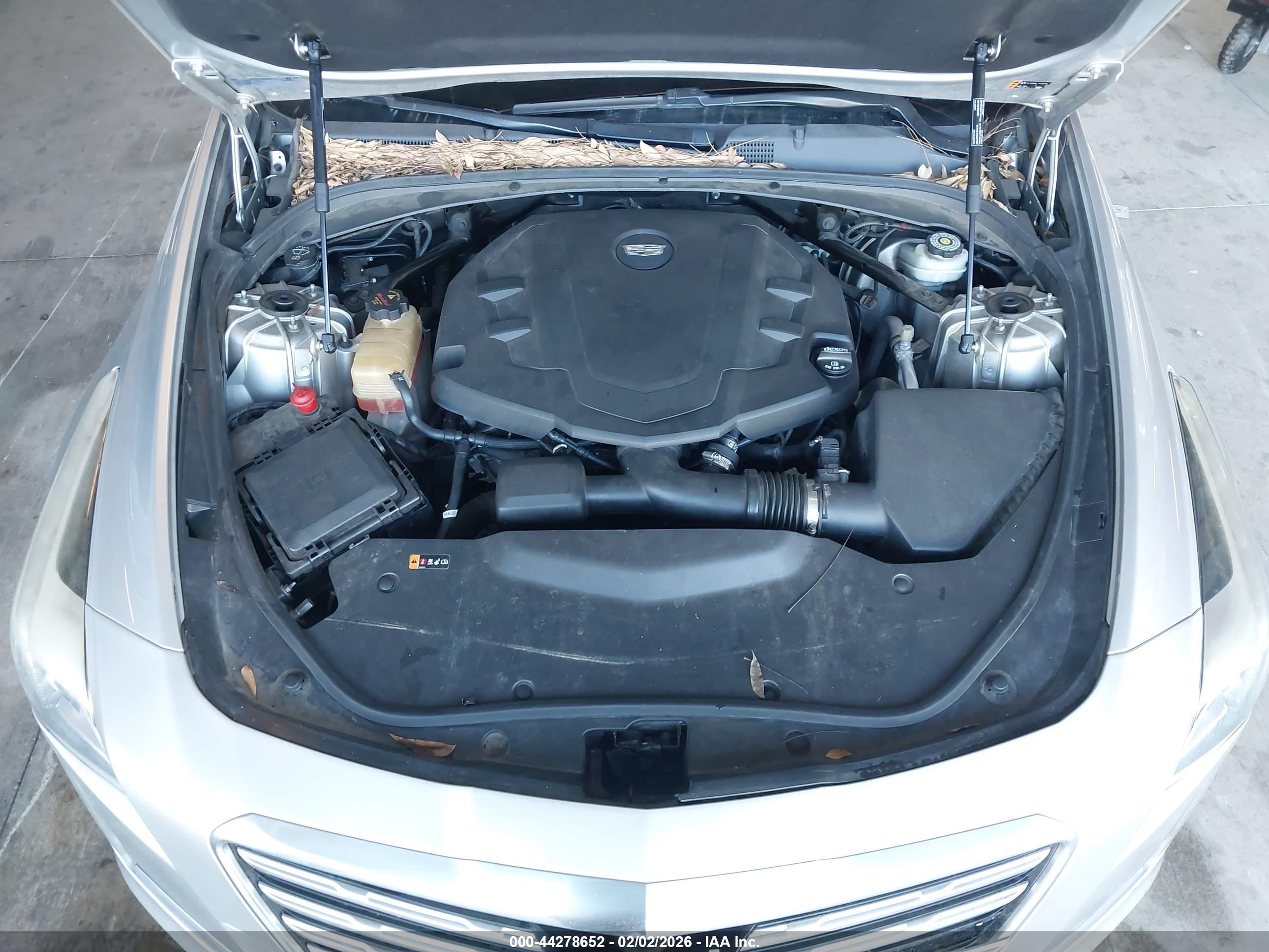 CADILLAC CTS image 10