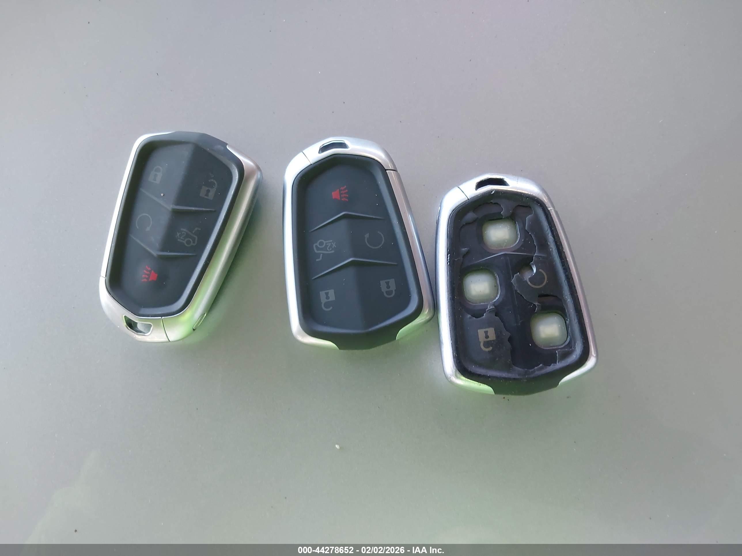 CADILLAC CTS image 11