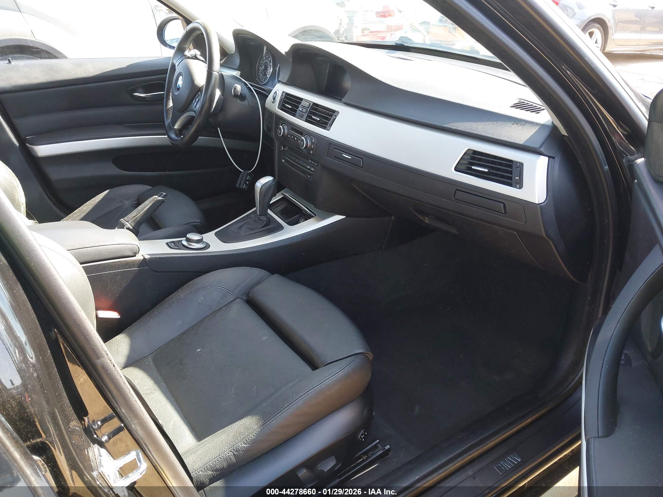 BMW 328I image 5