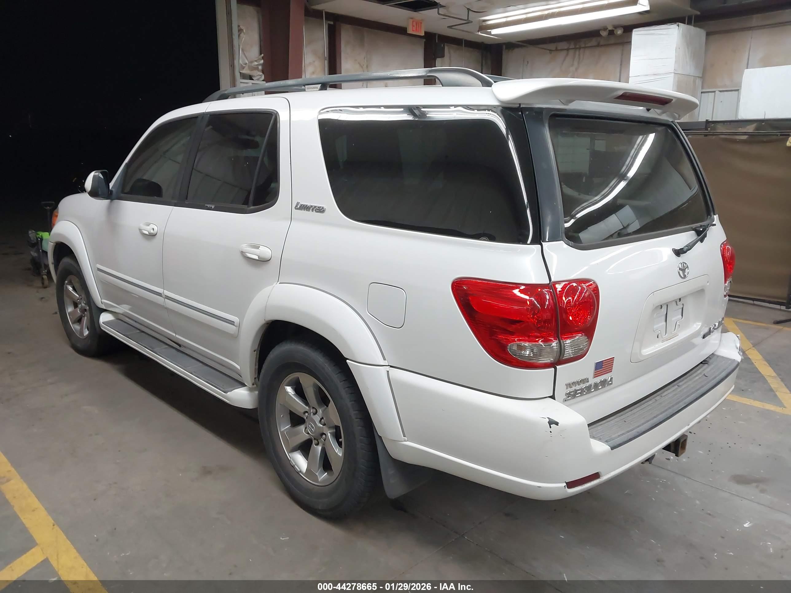 TOYOTA SEQUOIA image 3
