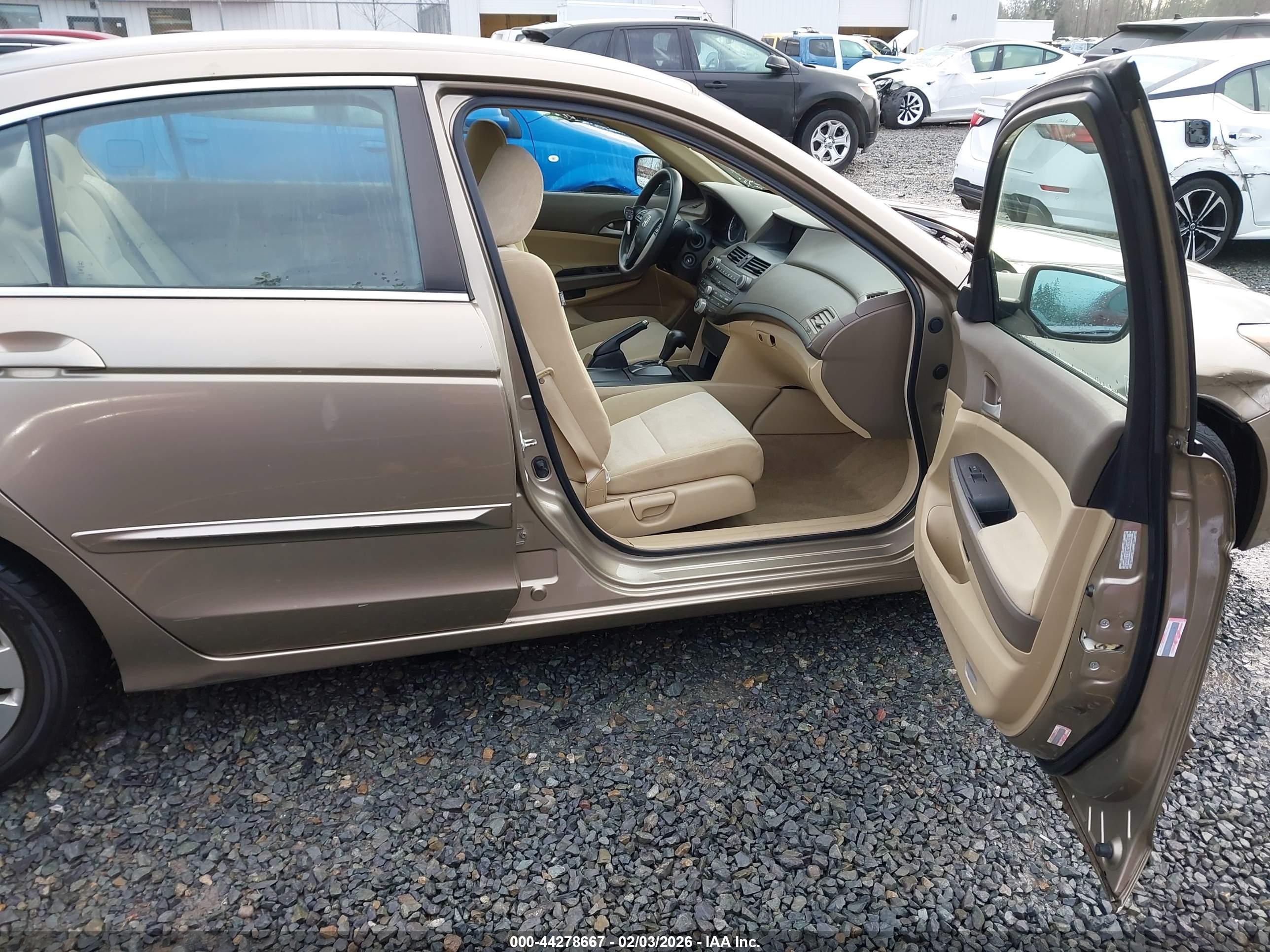HONDA ACCORD image 5
