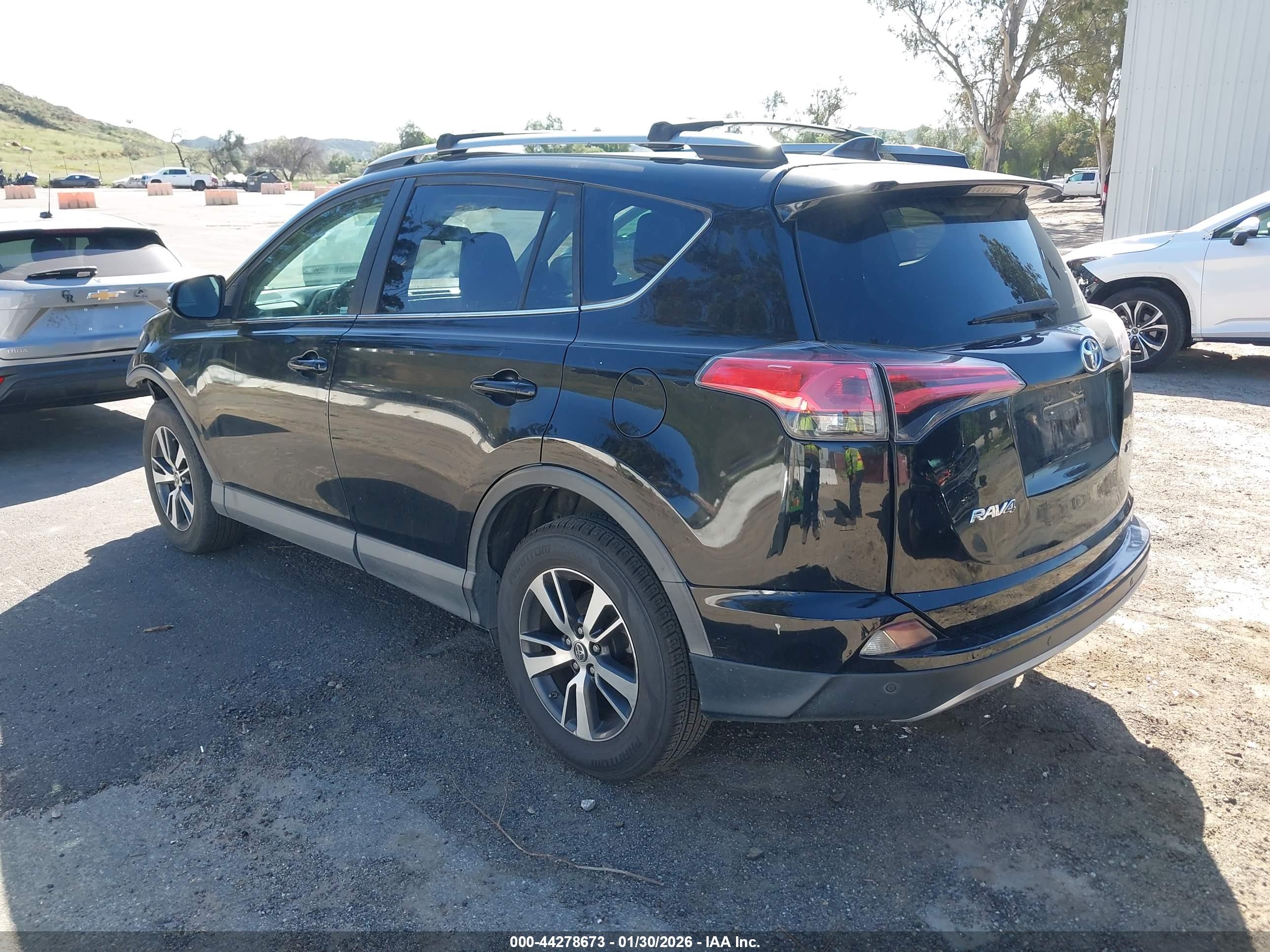 TOYOTA RAV4 image 3