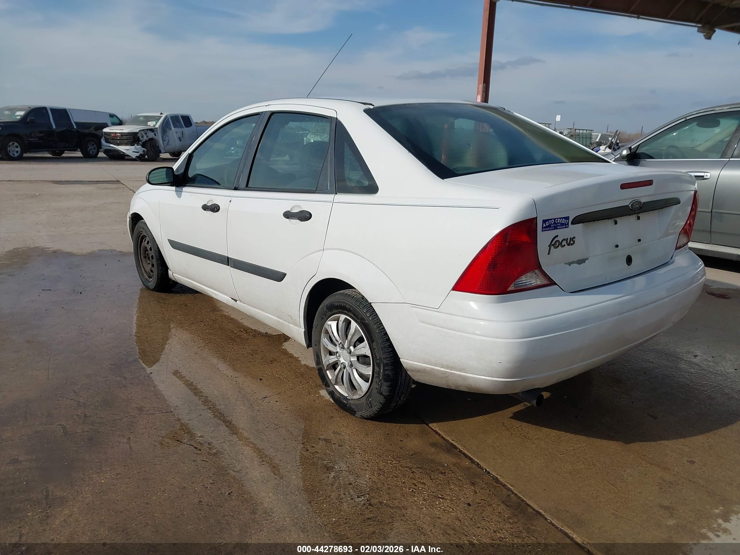 FORD FOCUS image 3