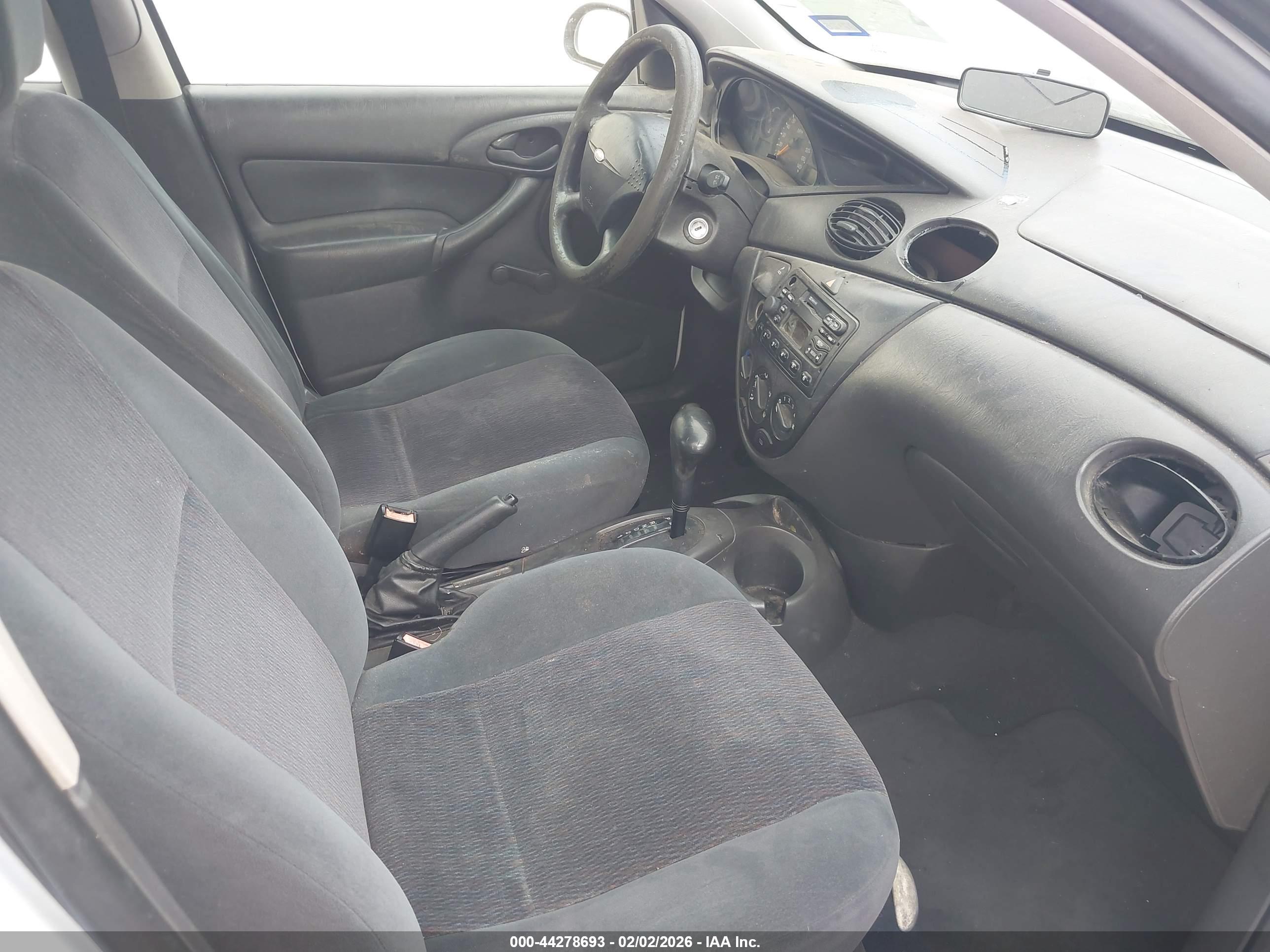 FORD FOCUS image 5
