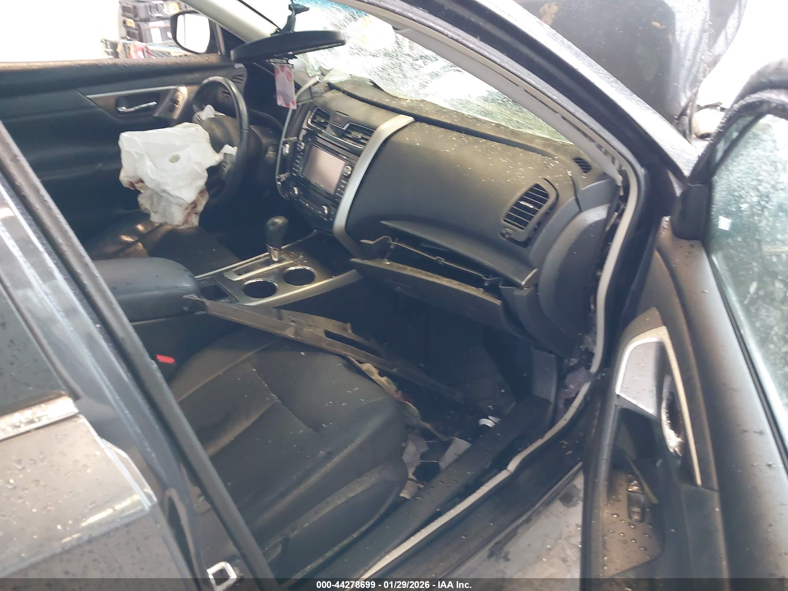 NISSAN ALTIMA image 5