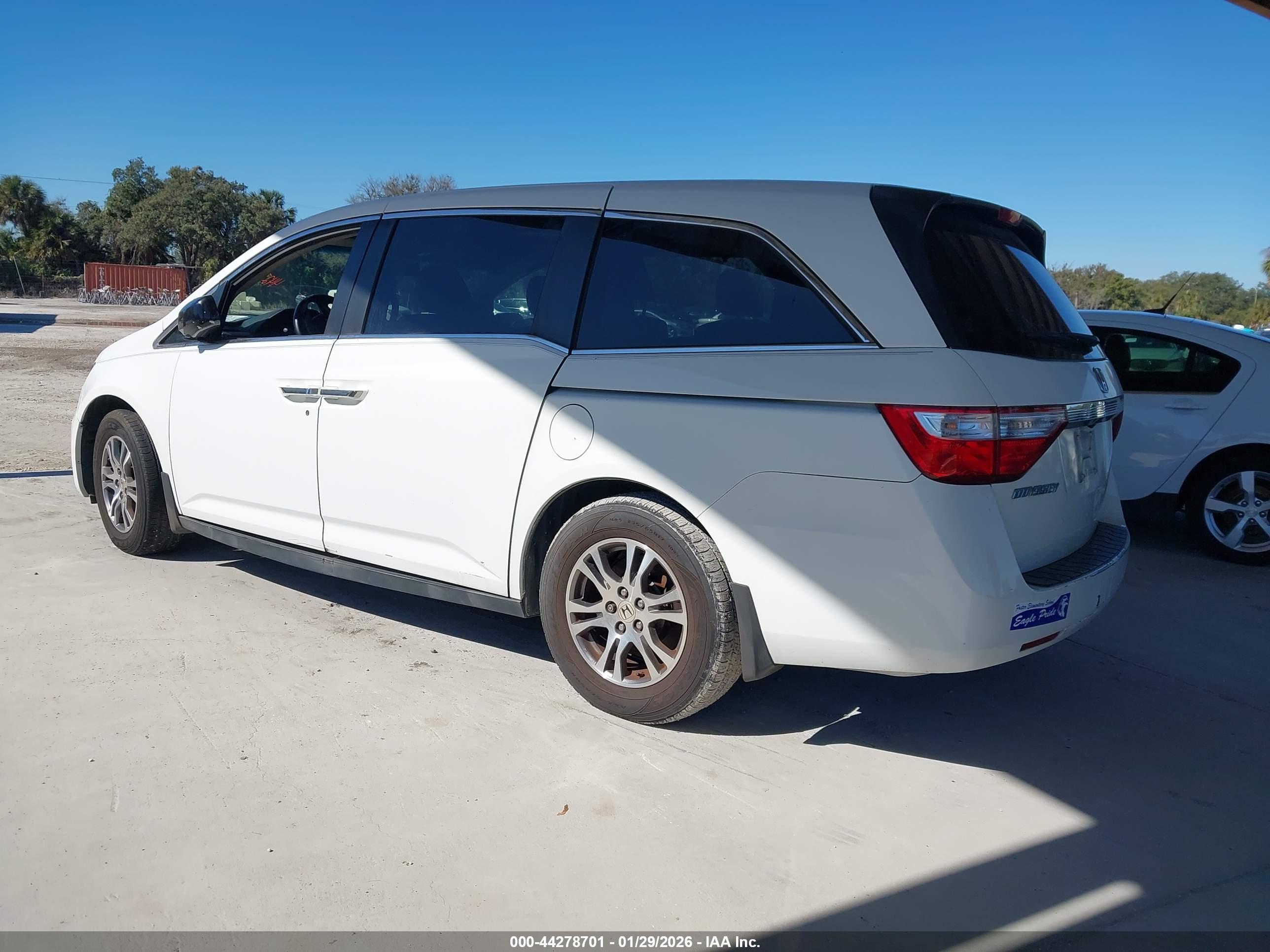 HONDA ODYSSEY image 3