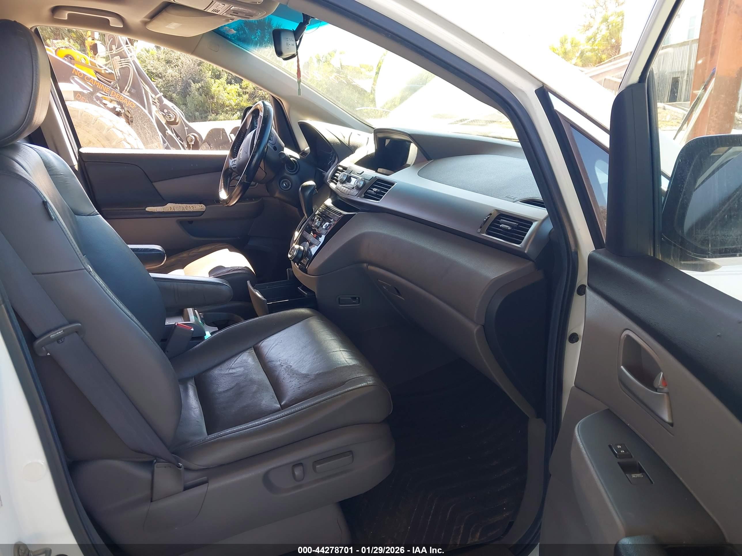 HONDA ODYSSEY image 5