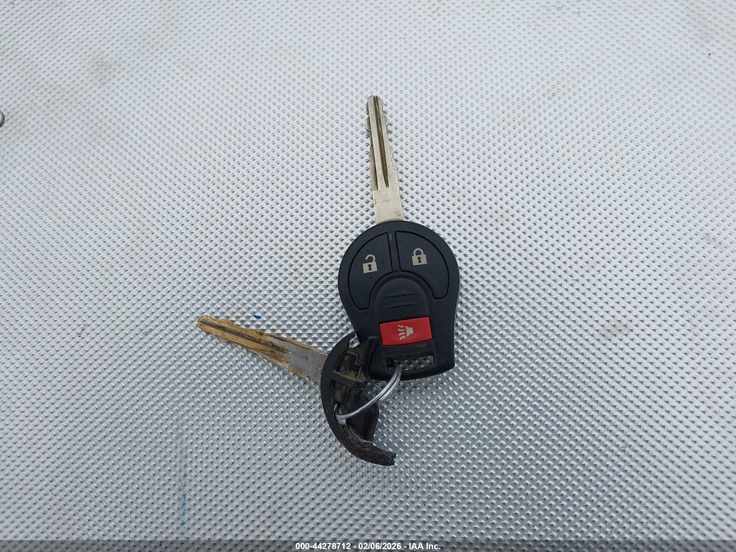 NISSAN ROGUE image 11