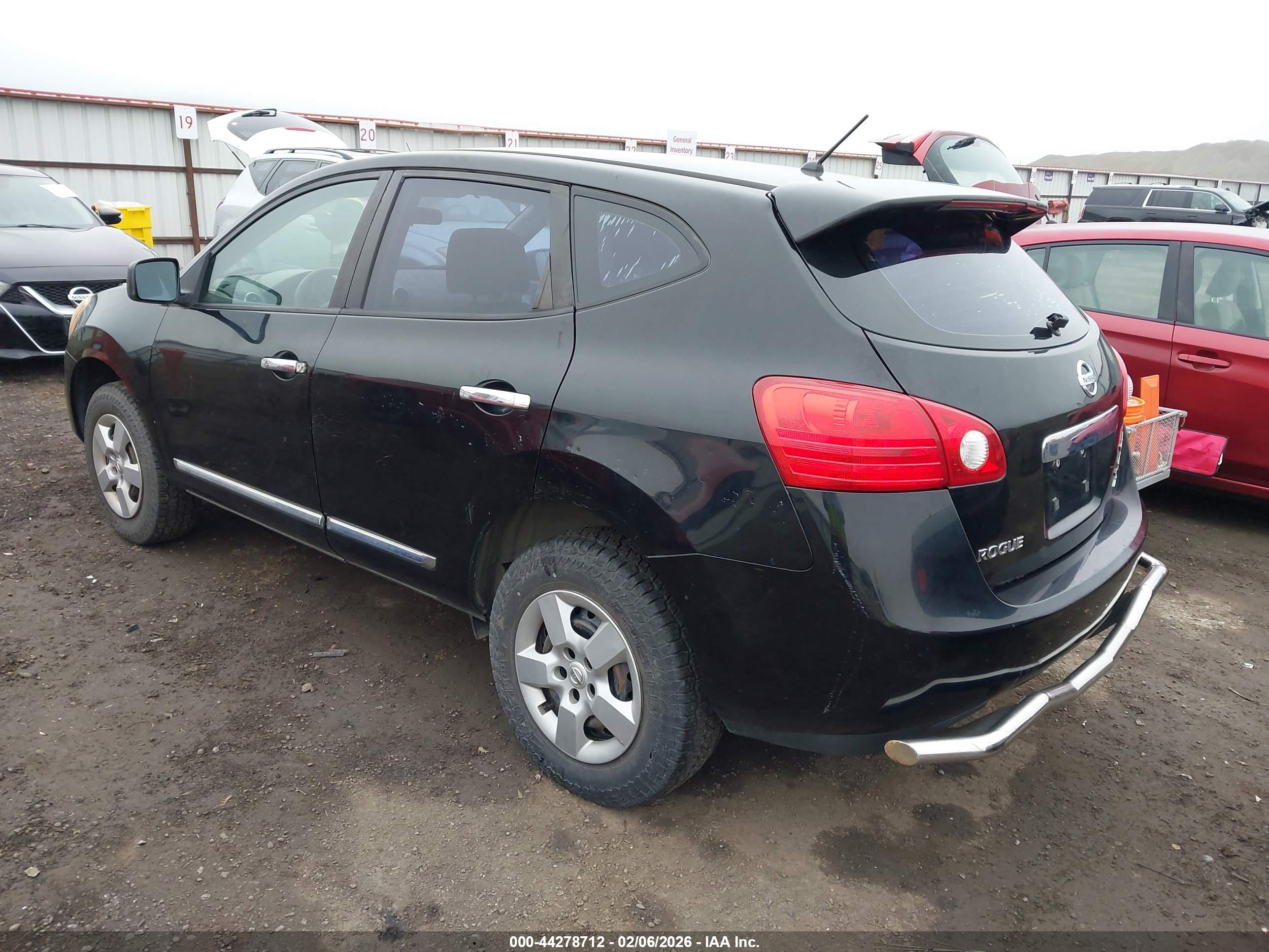 NISSAN ROGUE image 3