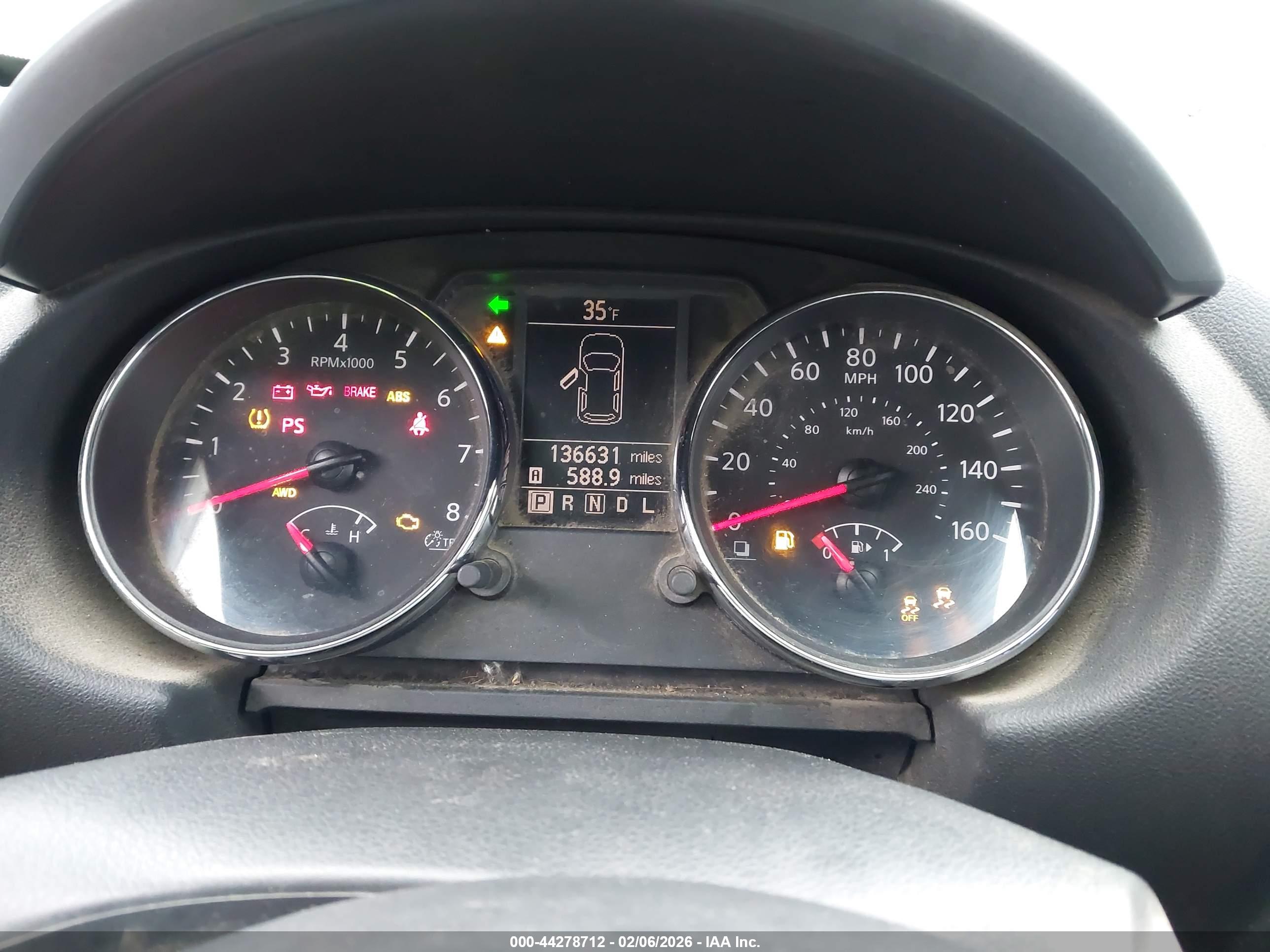 NISSAN ROGUE image 7