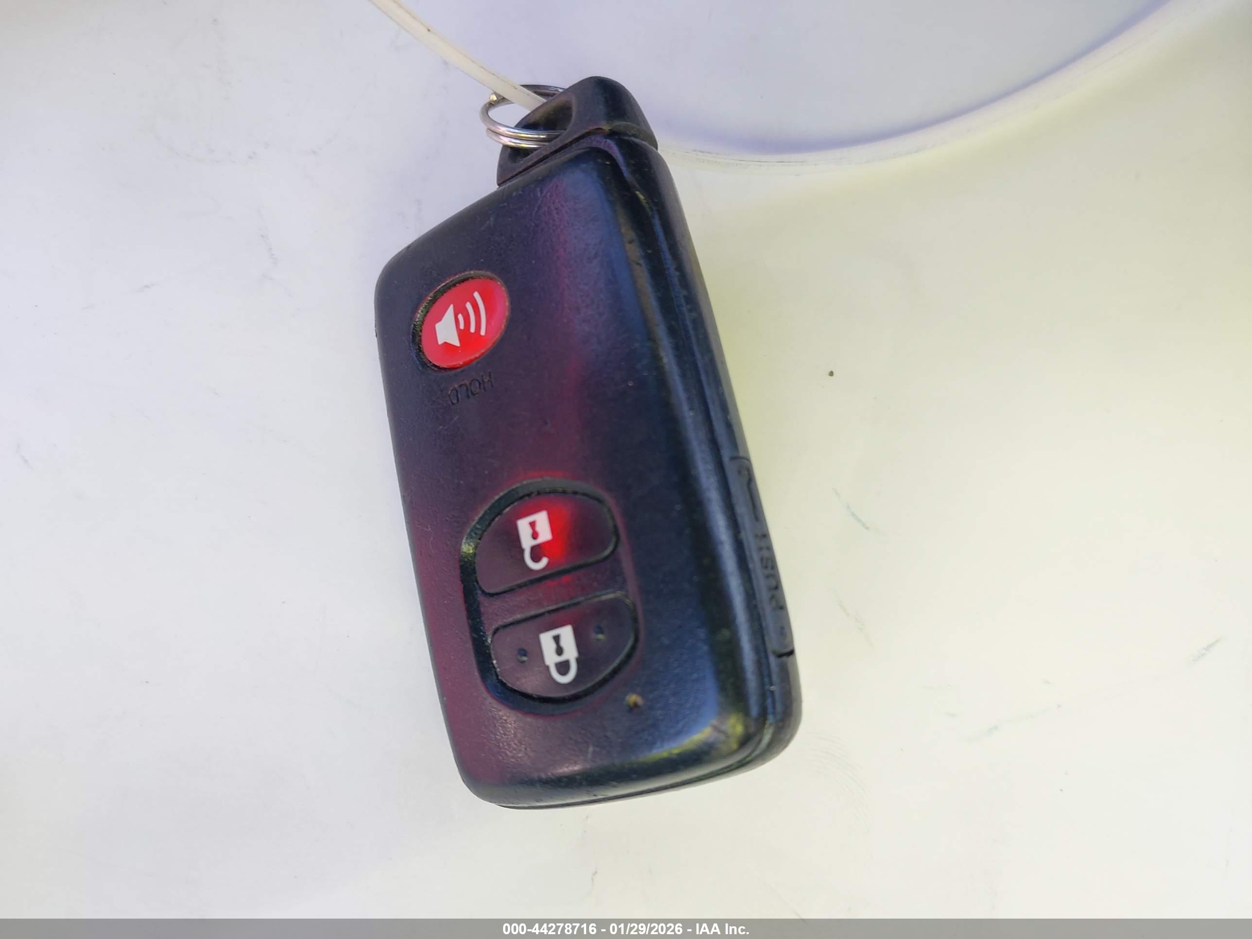 TOYOTA PRIUS image 11