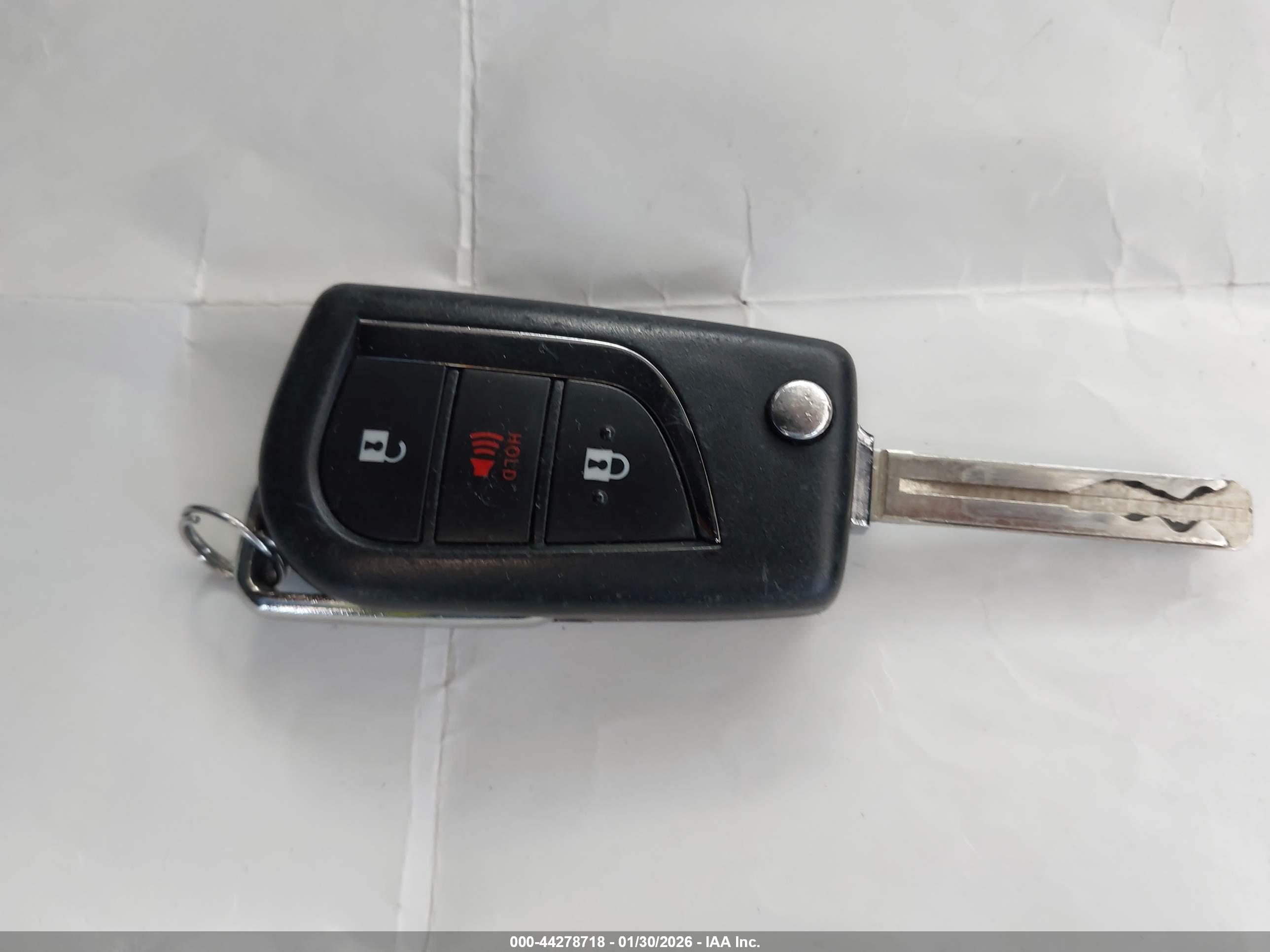 TOYOTA RAV4 image 11
