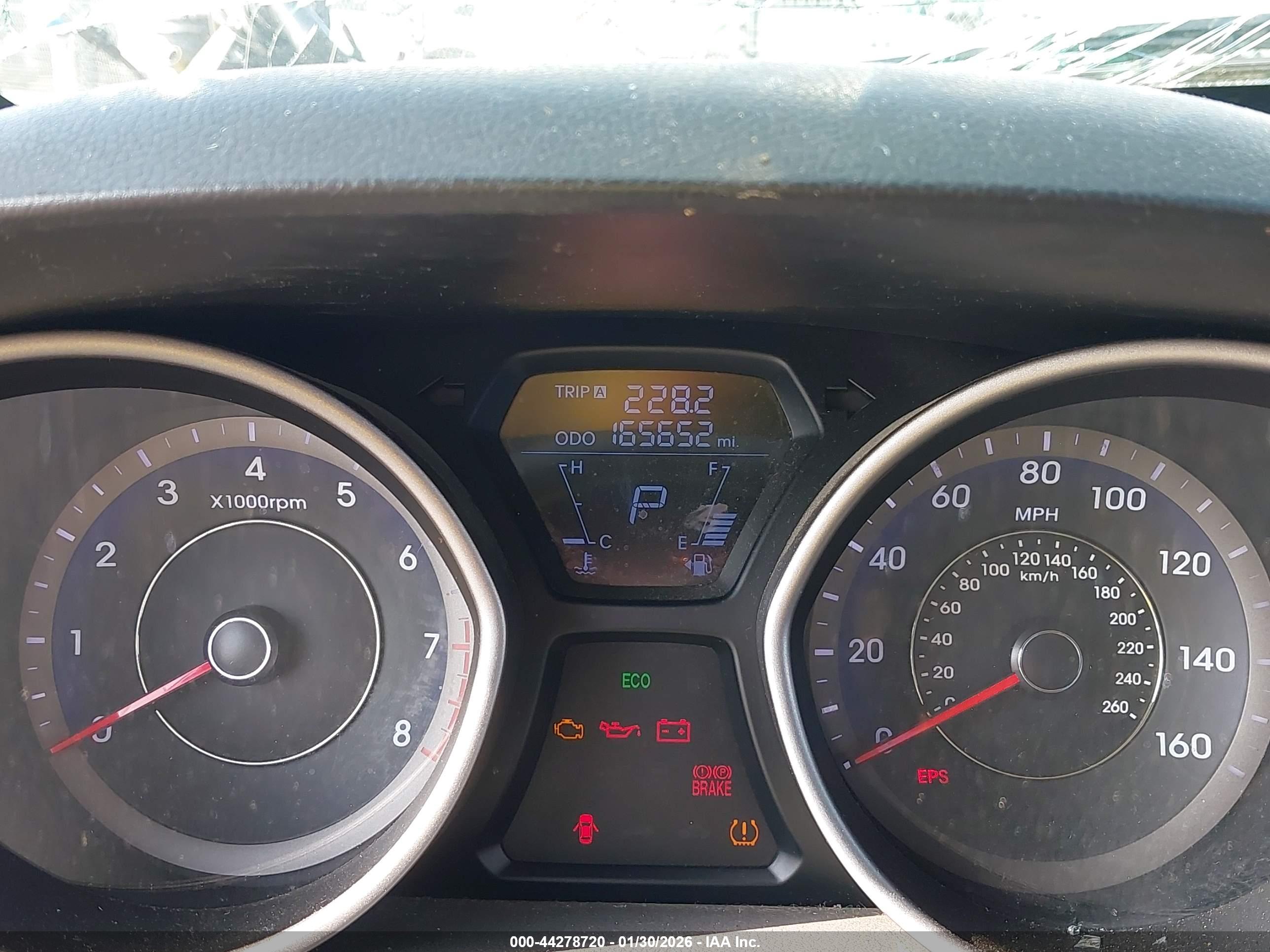 HYUNDAI ELANTRA image 7