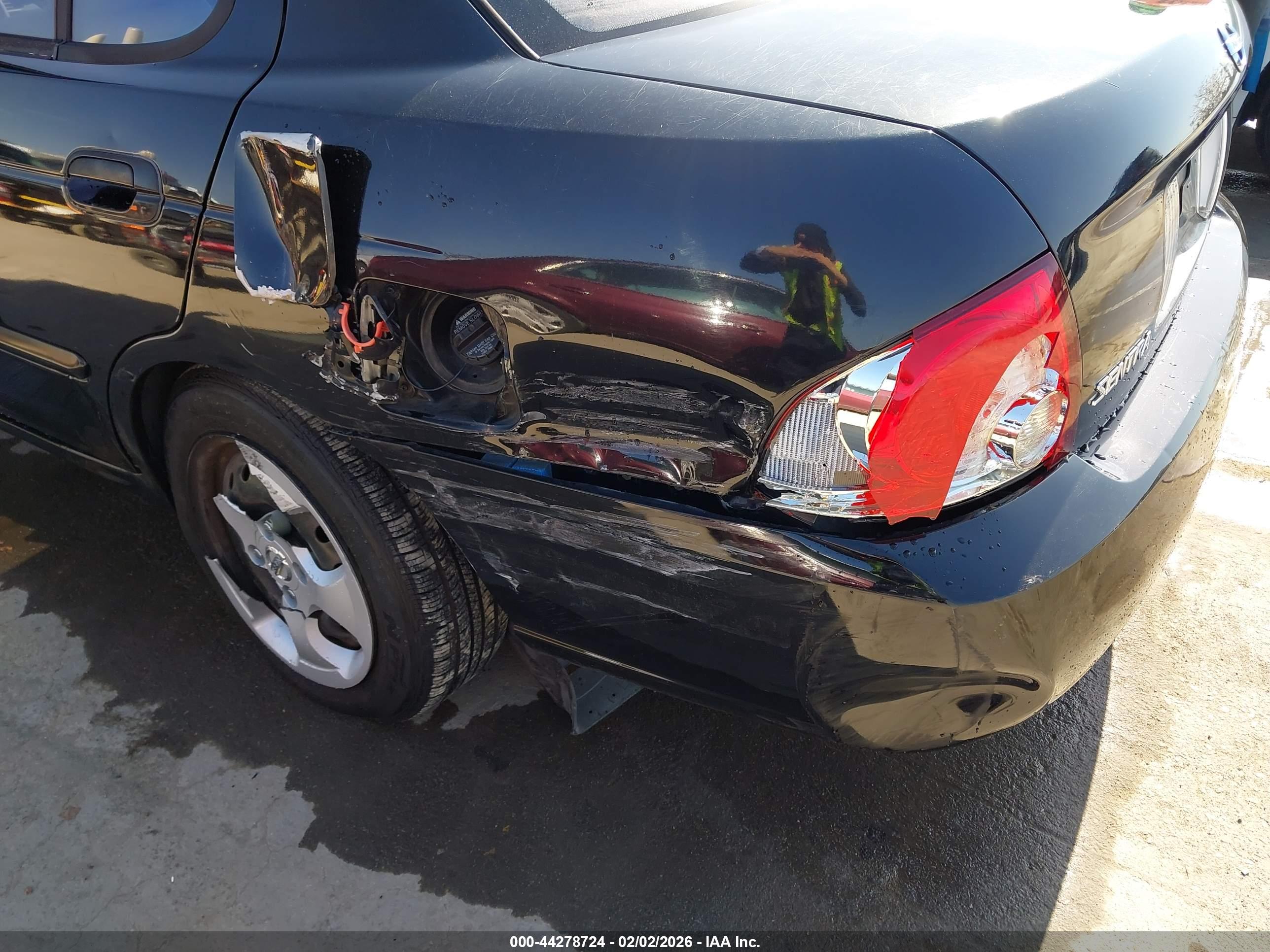 NISSAN SENTRA image 6