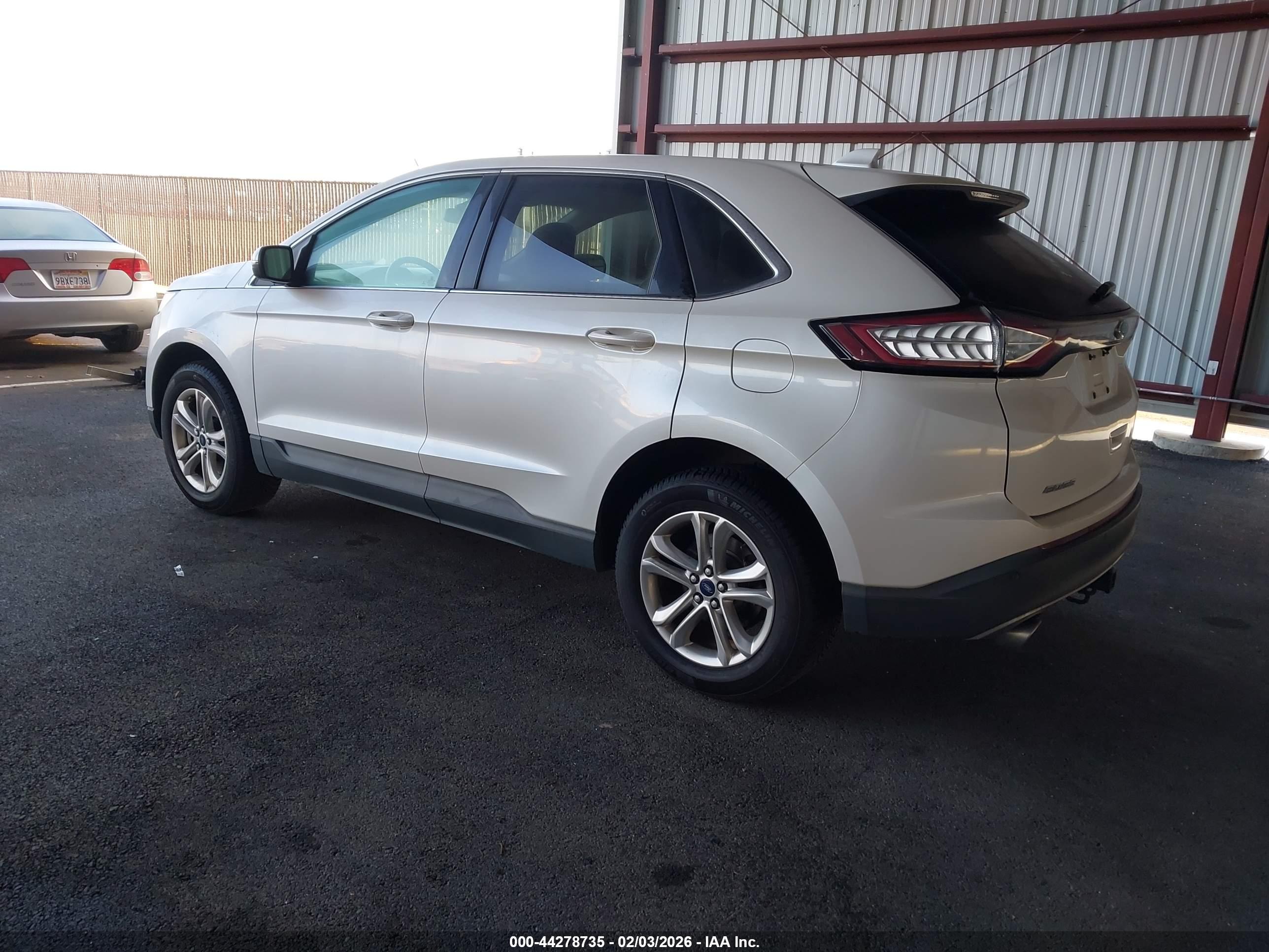 FORD EDGE image 3