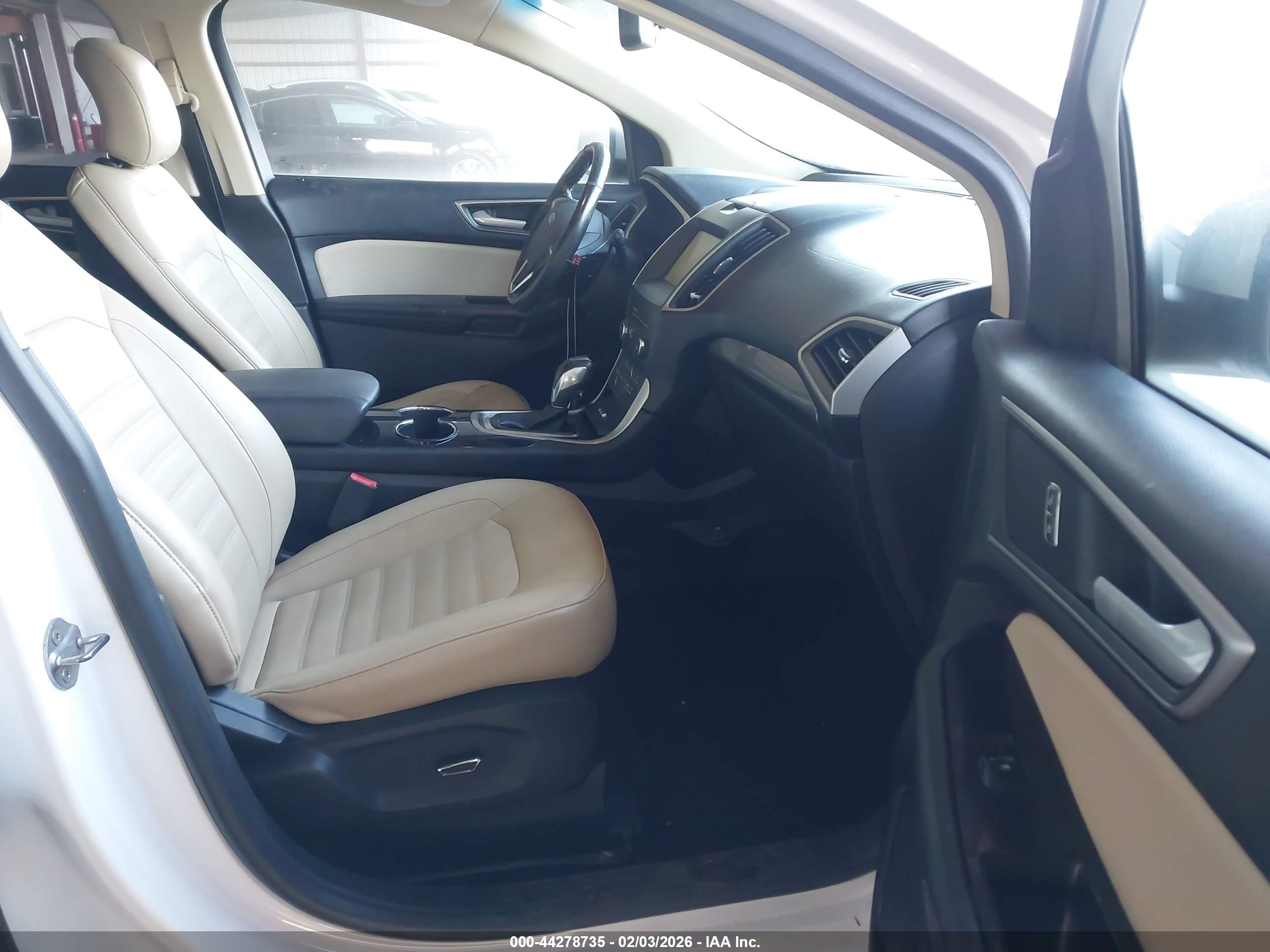 FORD EDGE image 5