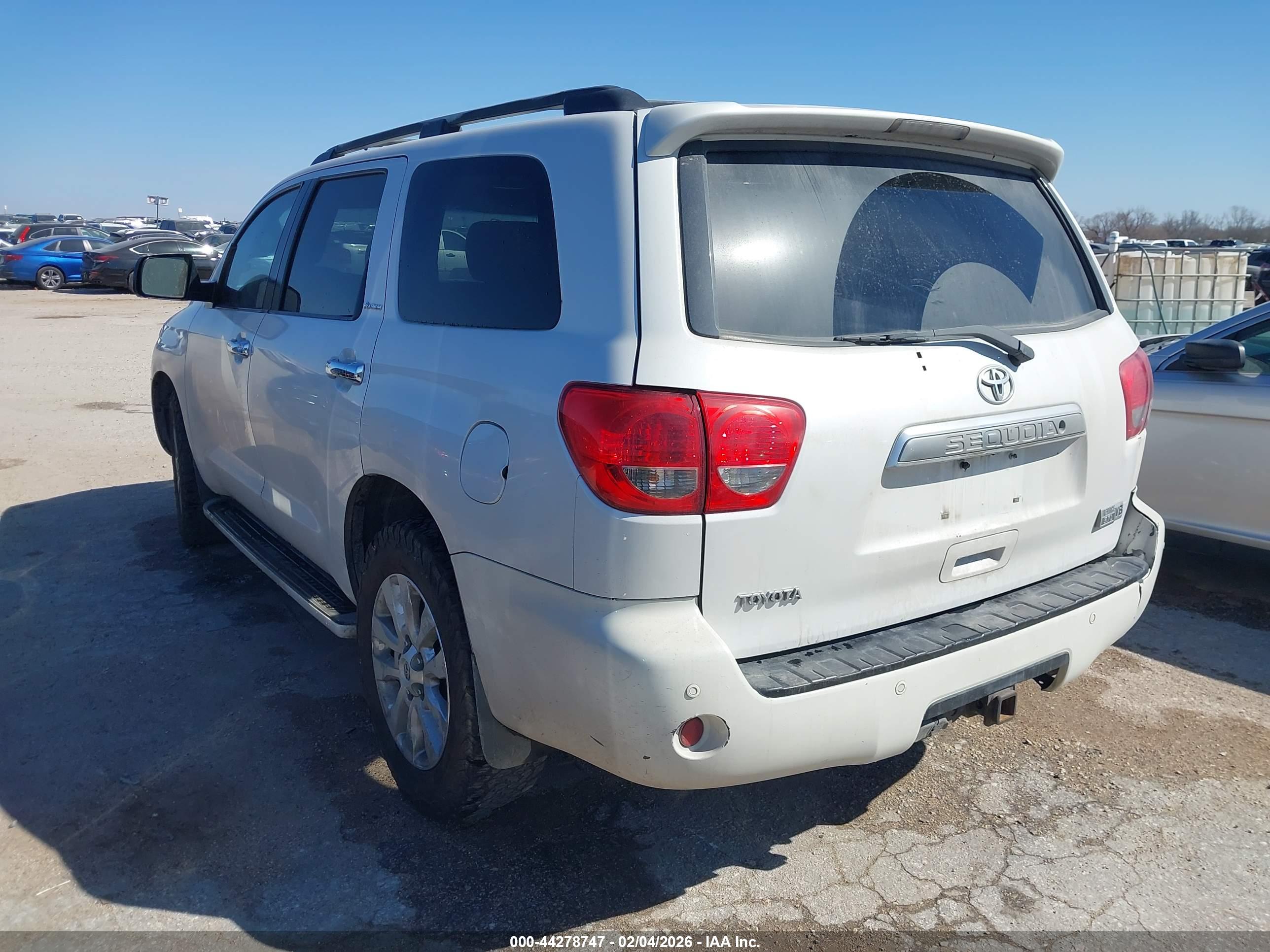 TOYOTA SEQUOIA image 3