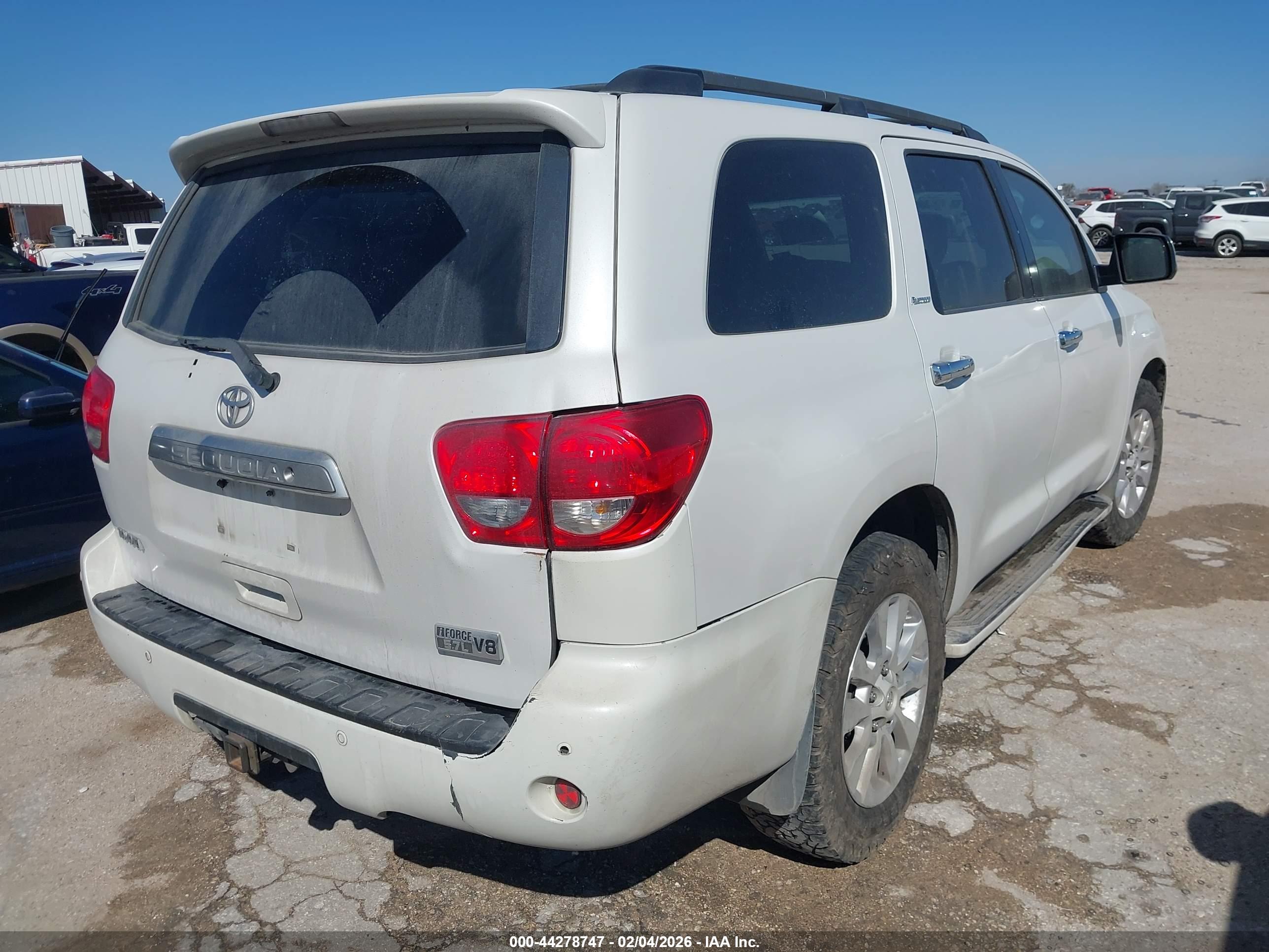 TOYOTA SEQUOIA image 4