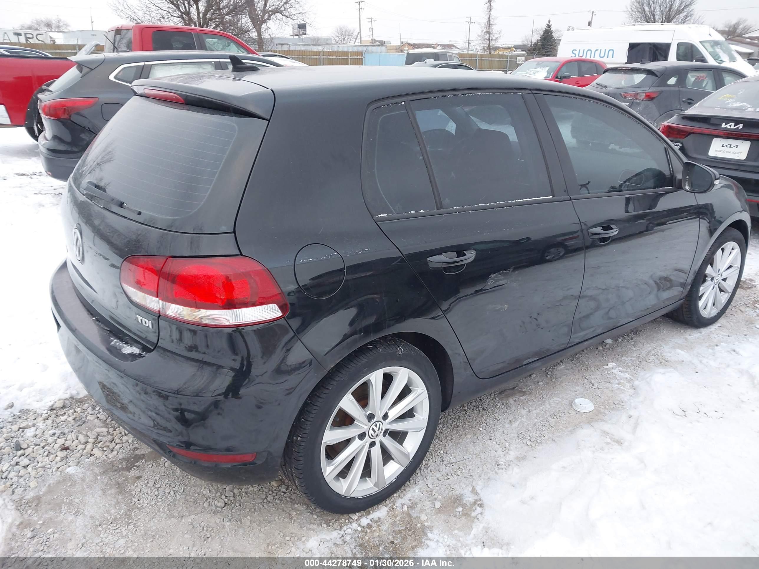 VOLKSWAGEN GOLF image 4