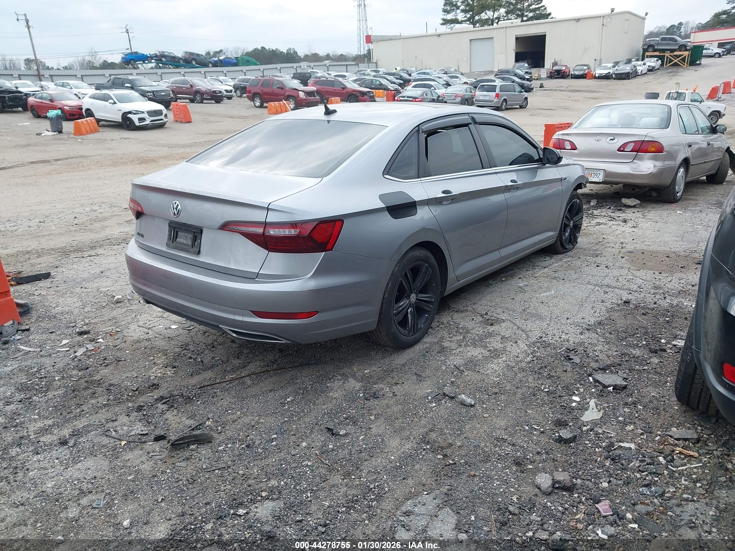 VOLKSWAGEN JETTA image 4