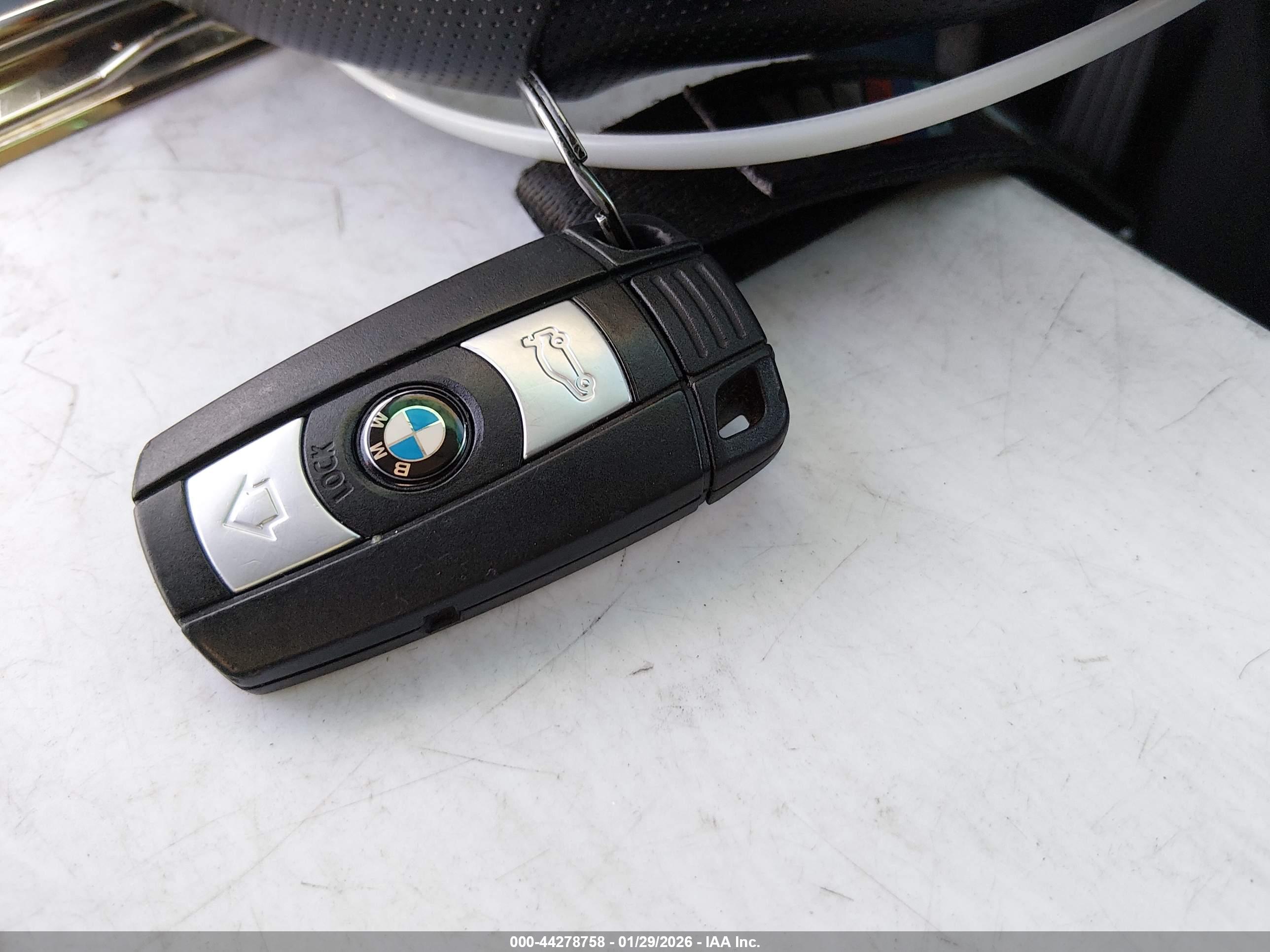 BMW 328I image 11