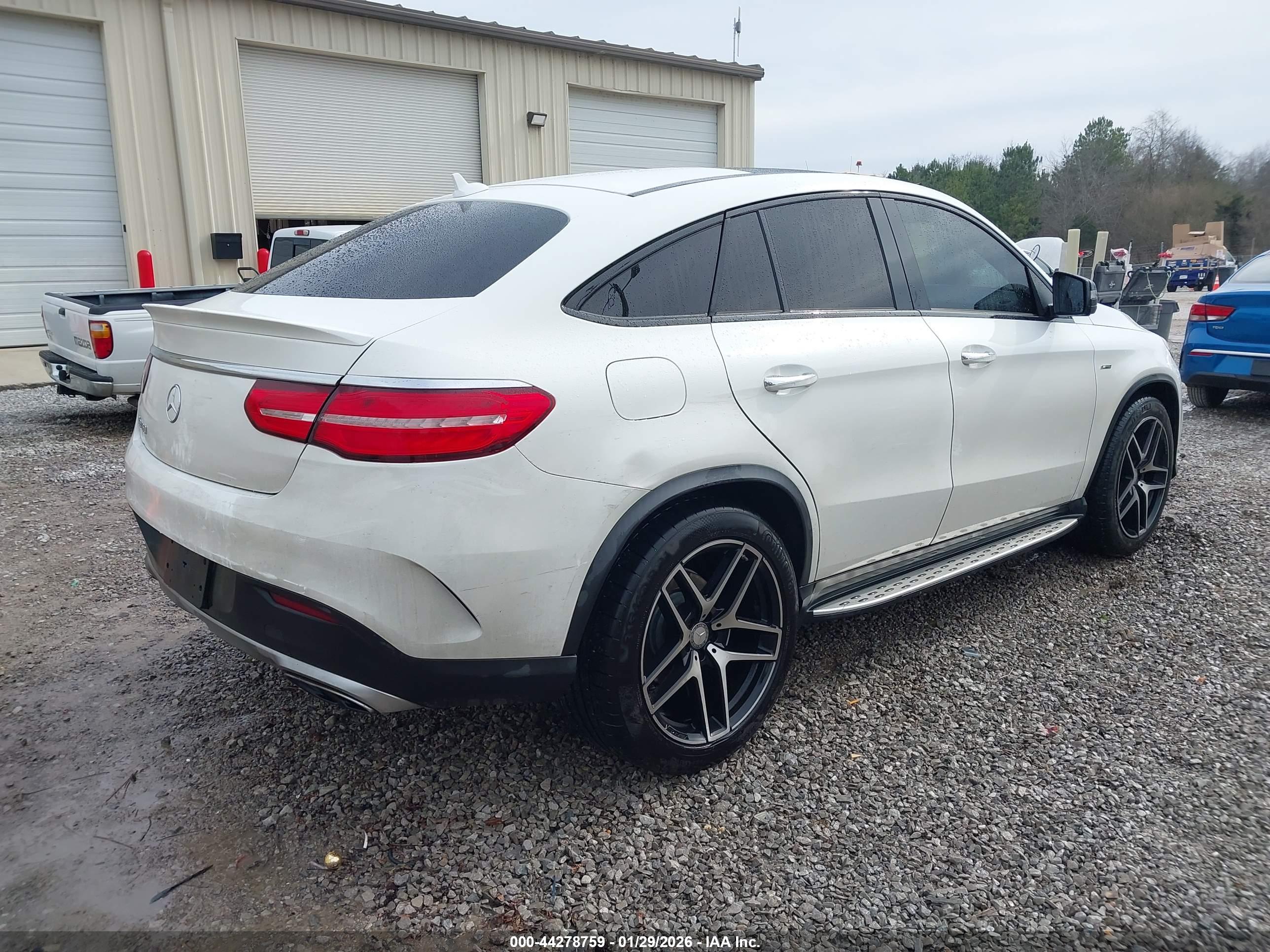MERCEDES-BENZ GLE image 6