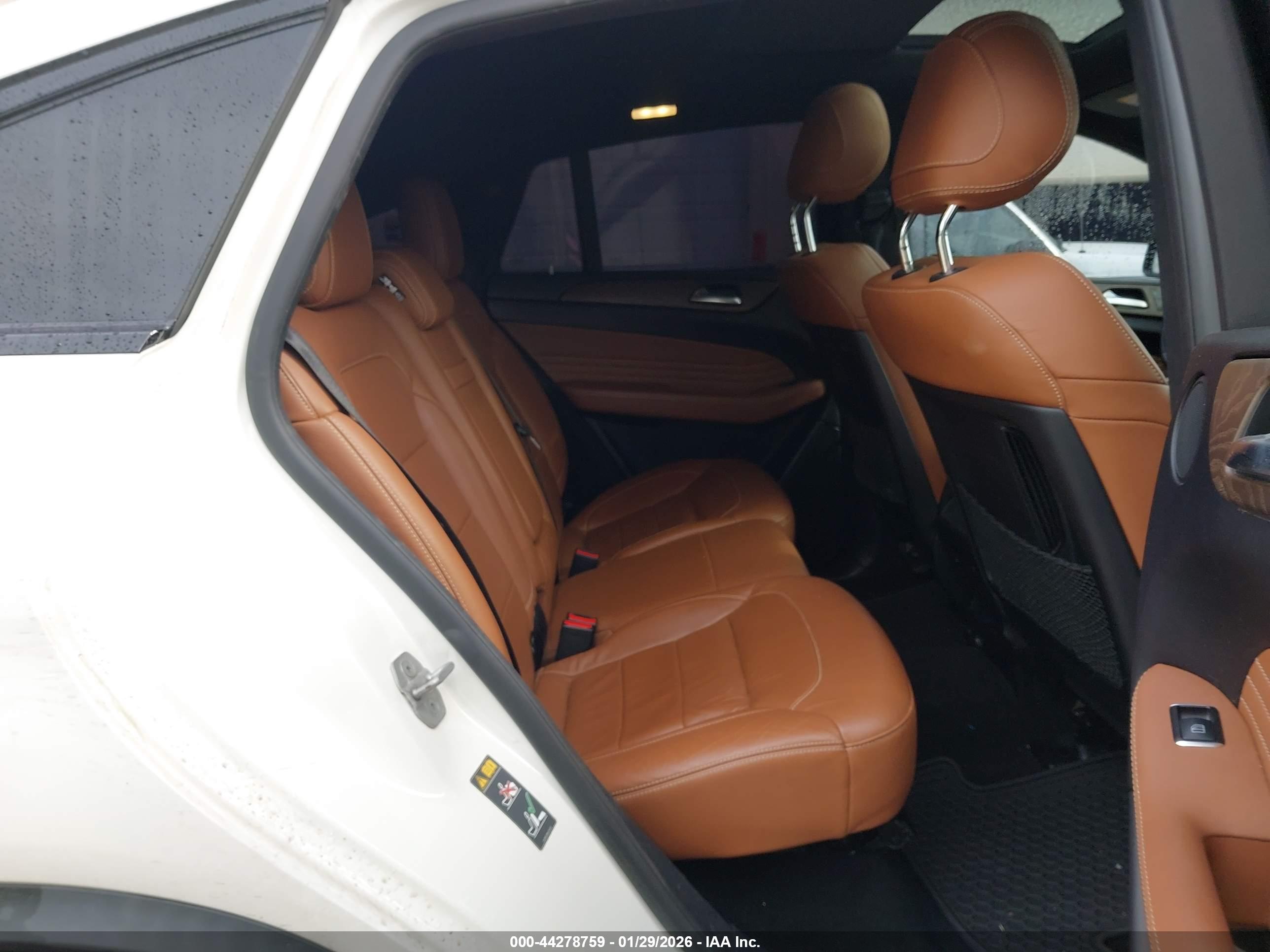 MERCEDES-BENZ GLE image 8