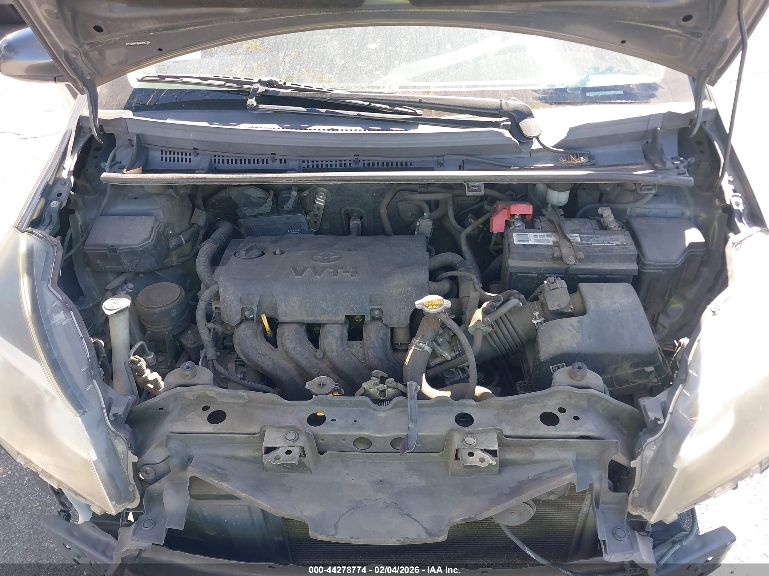 TOYOTA YARIS image 10
