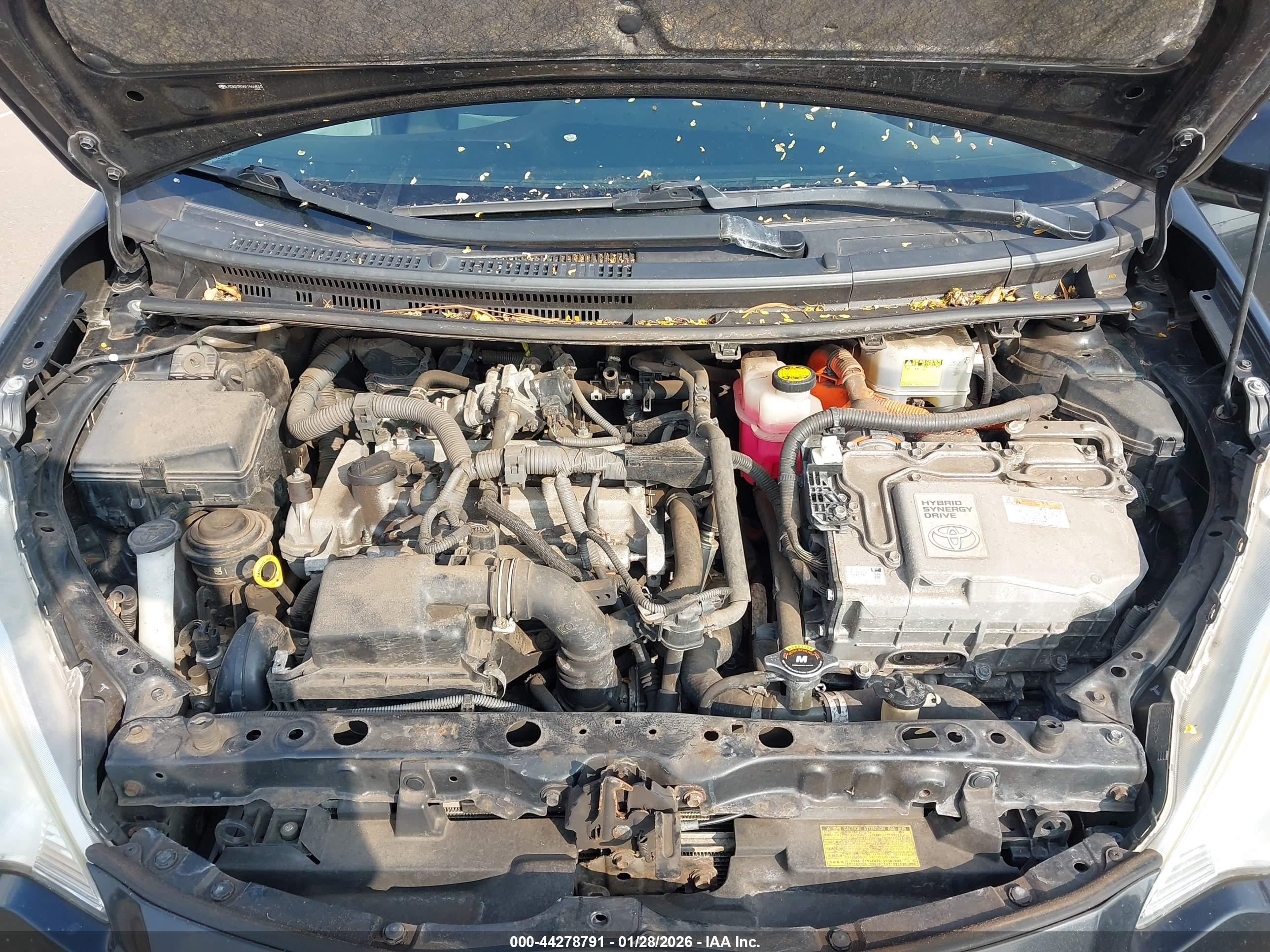TOYOTA PRIUS image 10