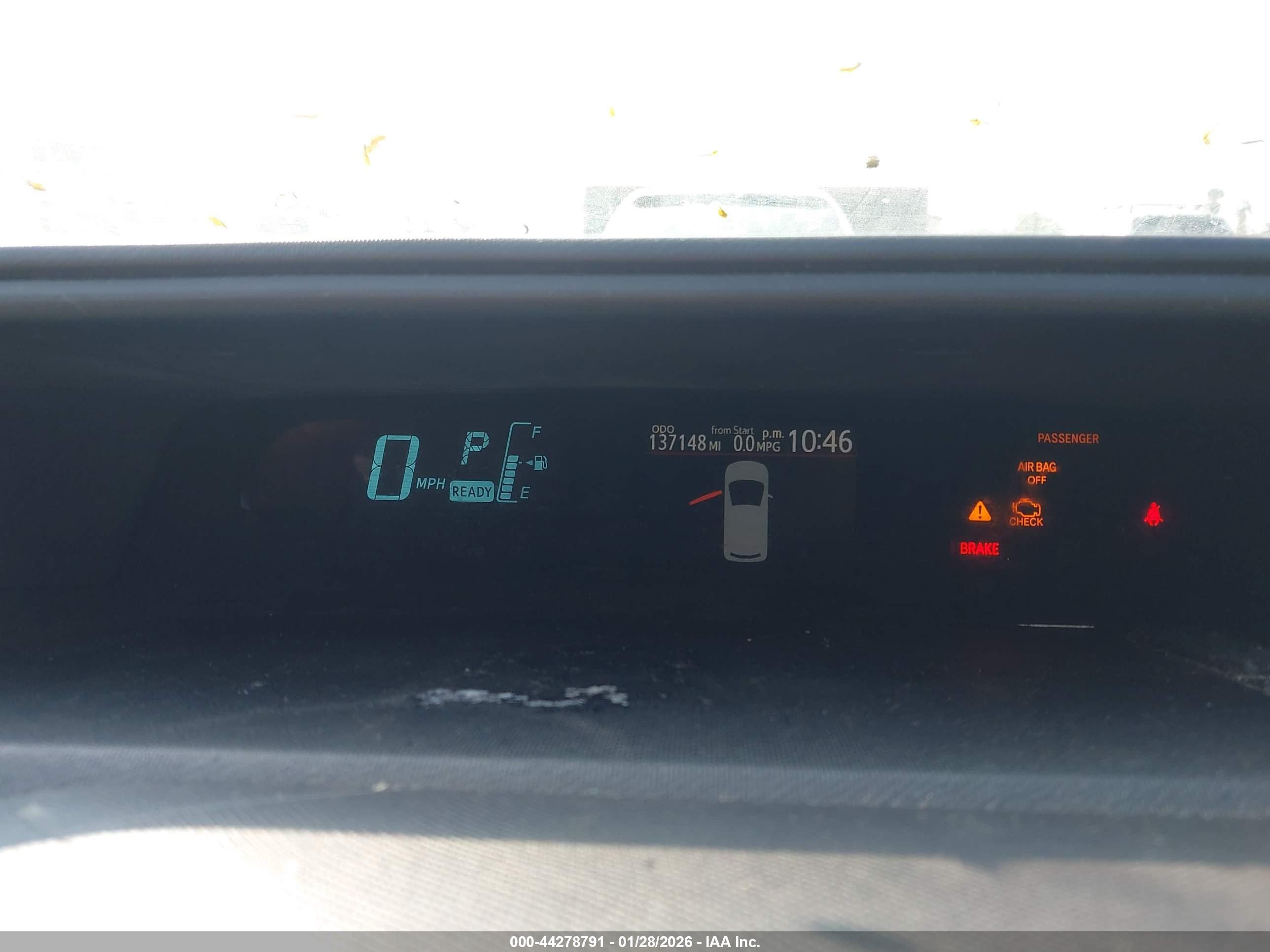 TOYOTA PRIUS image 7