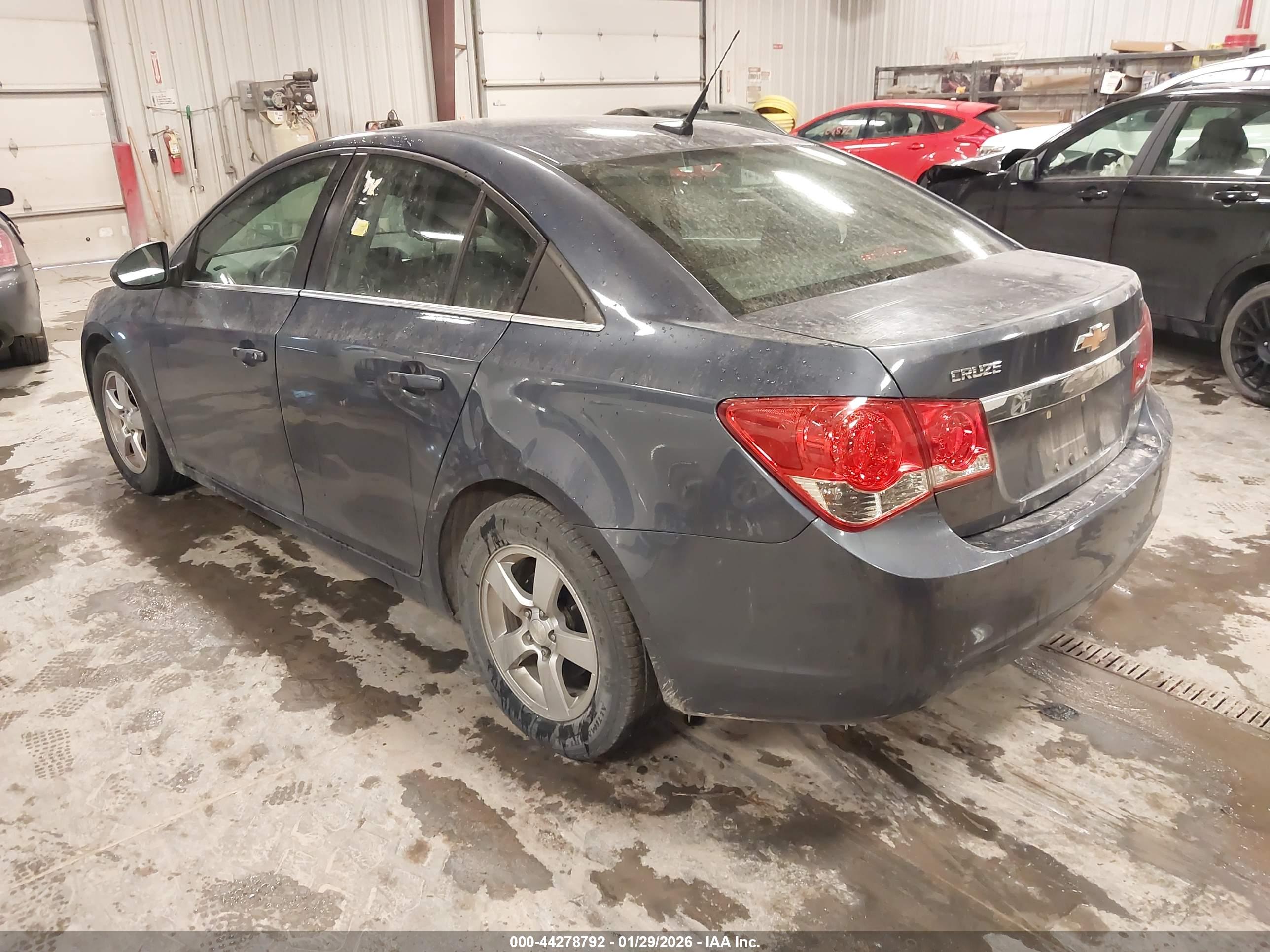 CHEVROLET CRUZE image 3