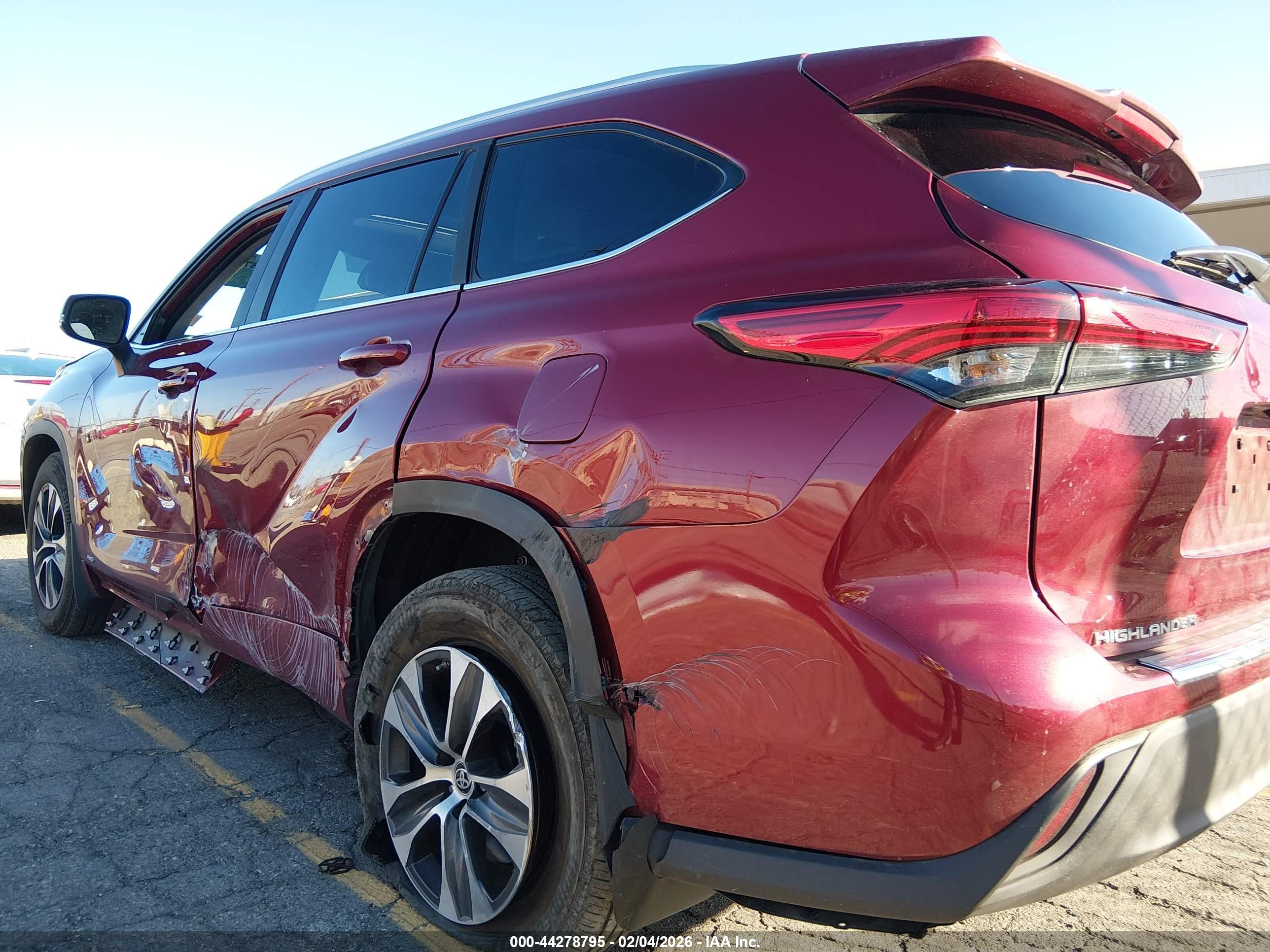 TOYOTA HIGHLANDER image 6