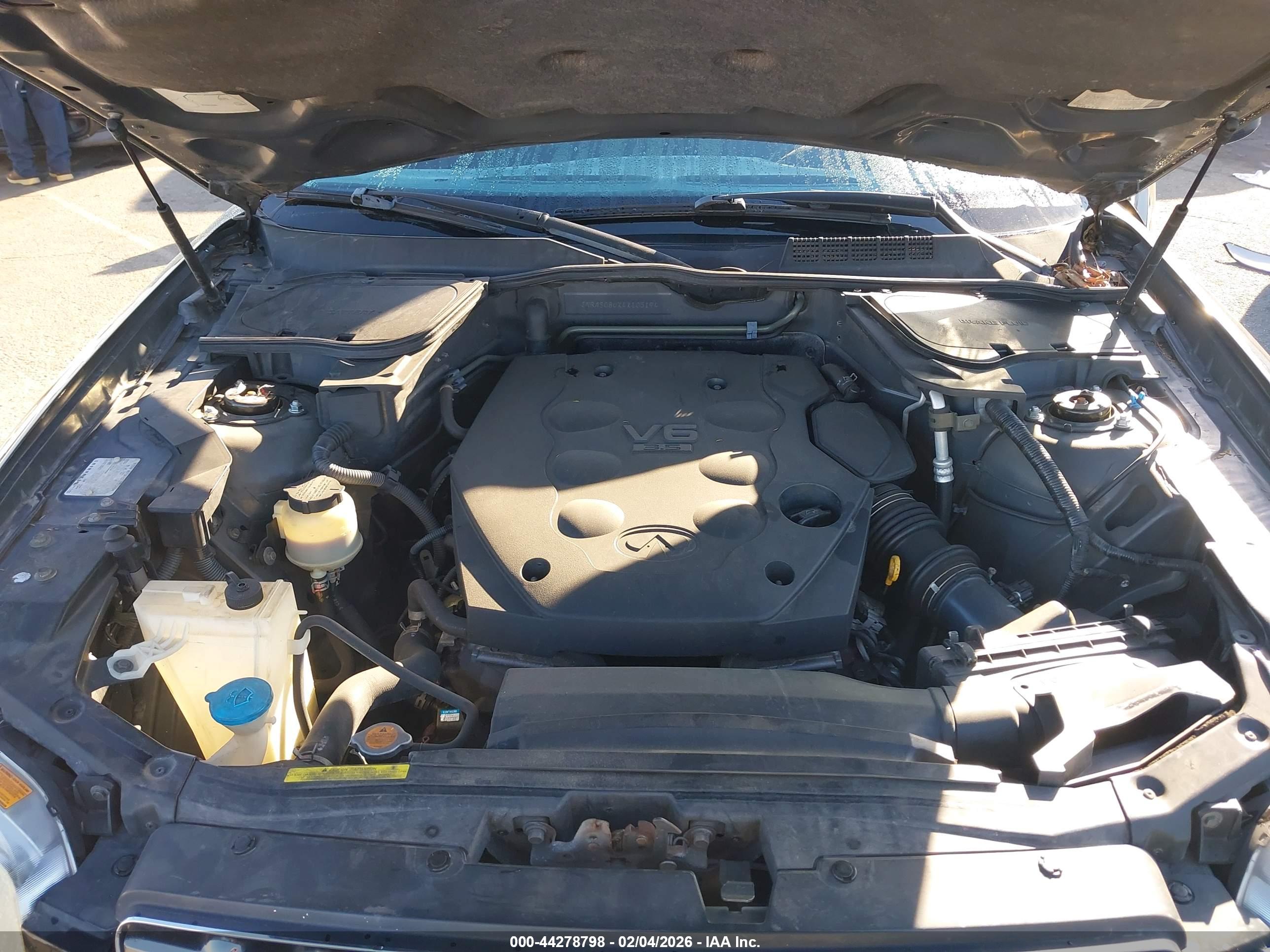 INFINITI FX35 image 10