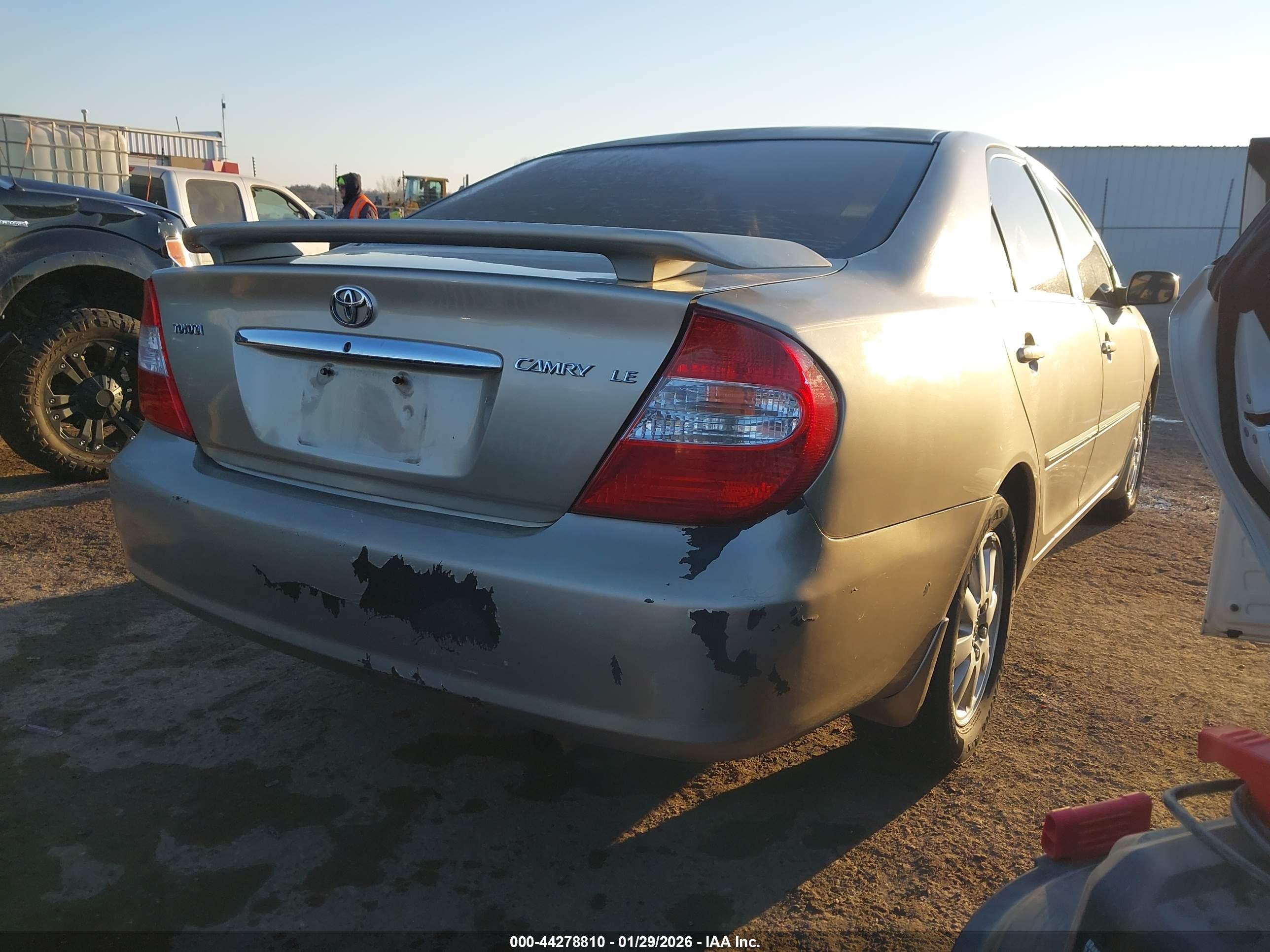 TOYOTA CAMRY image 4