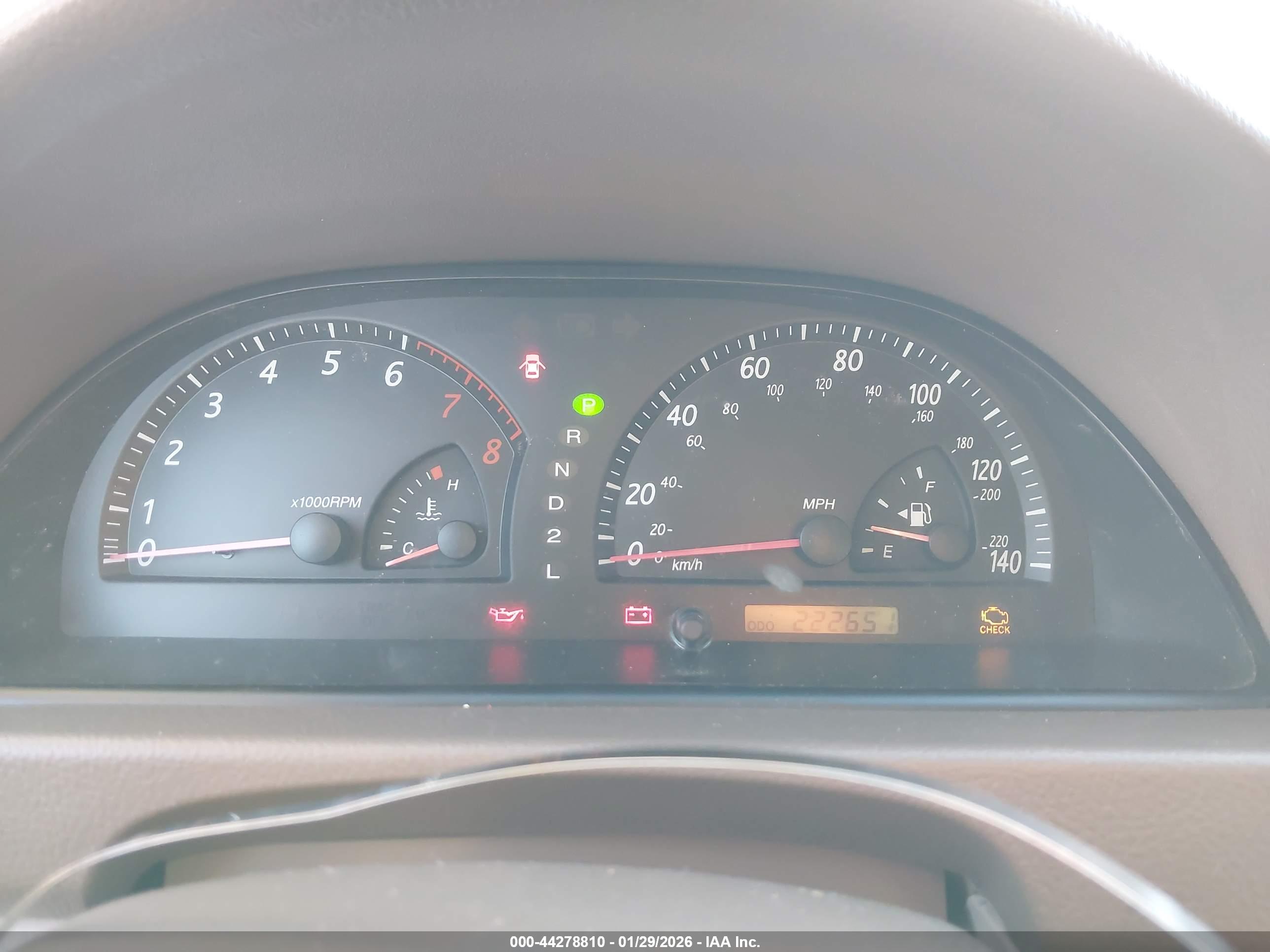 TOYOTA CAMRY image 7