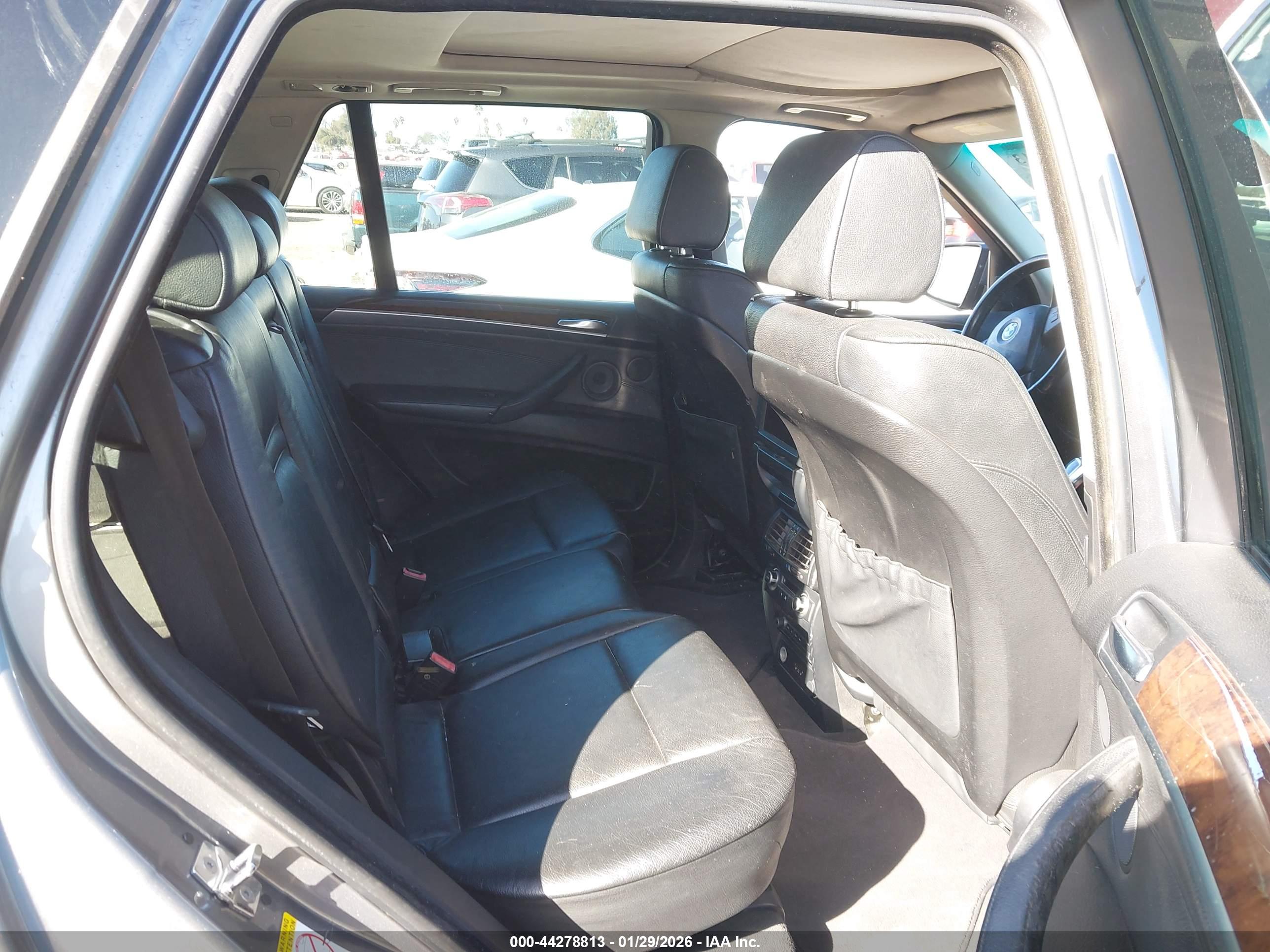 BMW X5 image 8