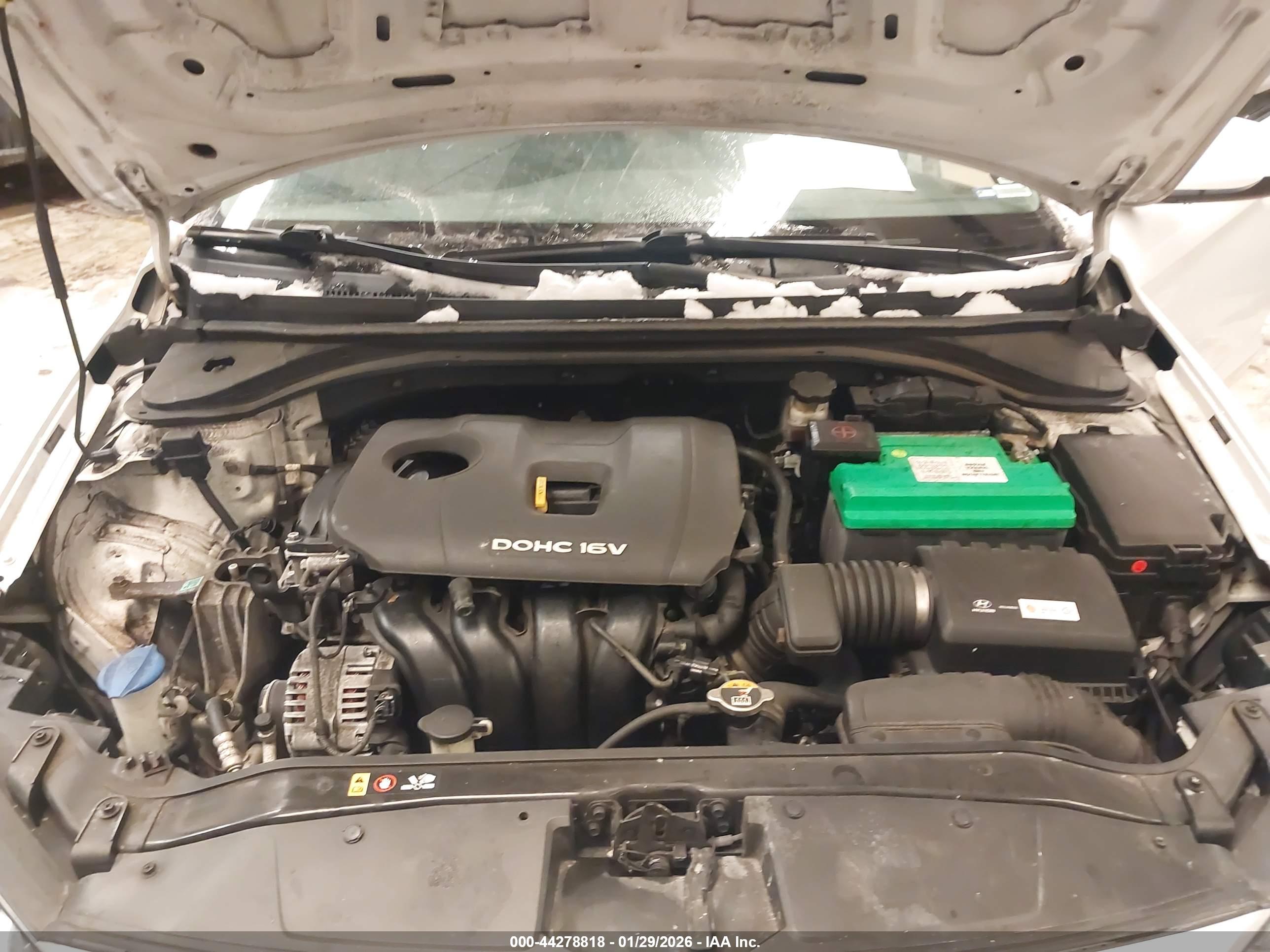 HYUNDAI ELANTRA image 10